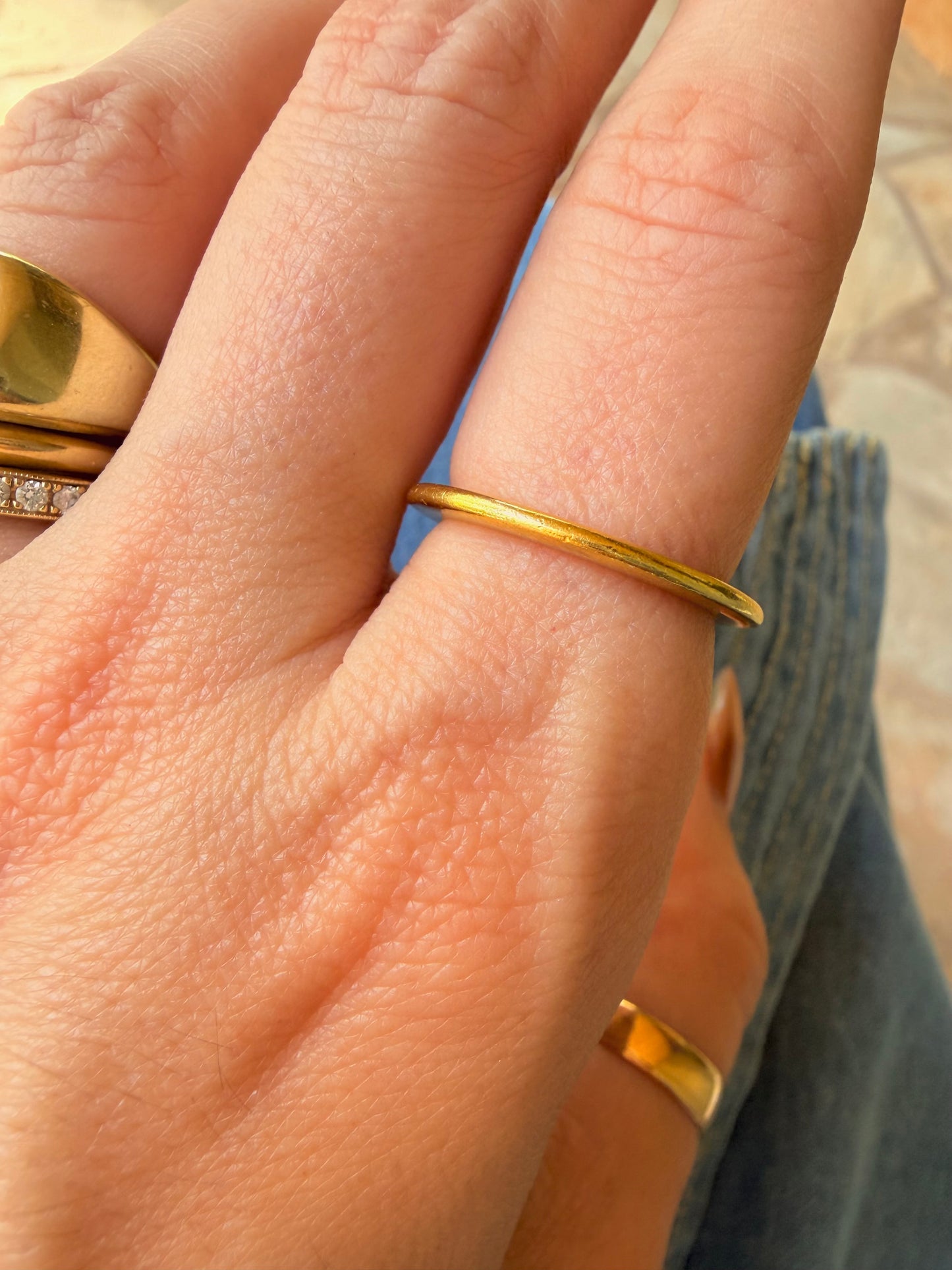 Vintage yellow 18K flat saucer band, size 7.5
