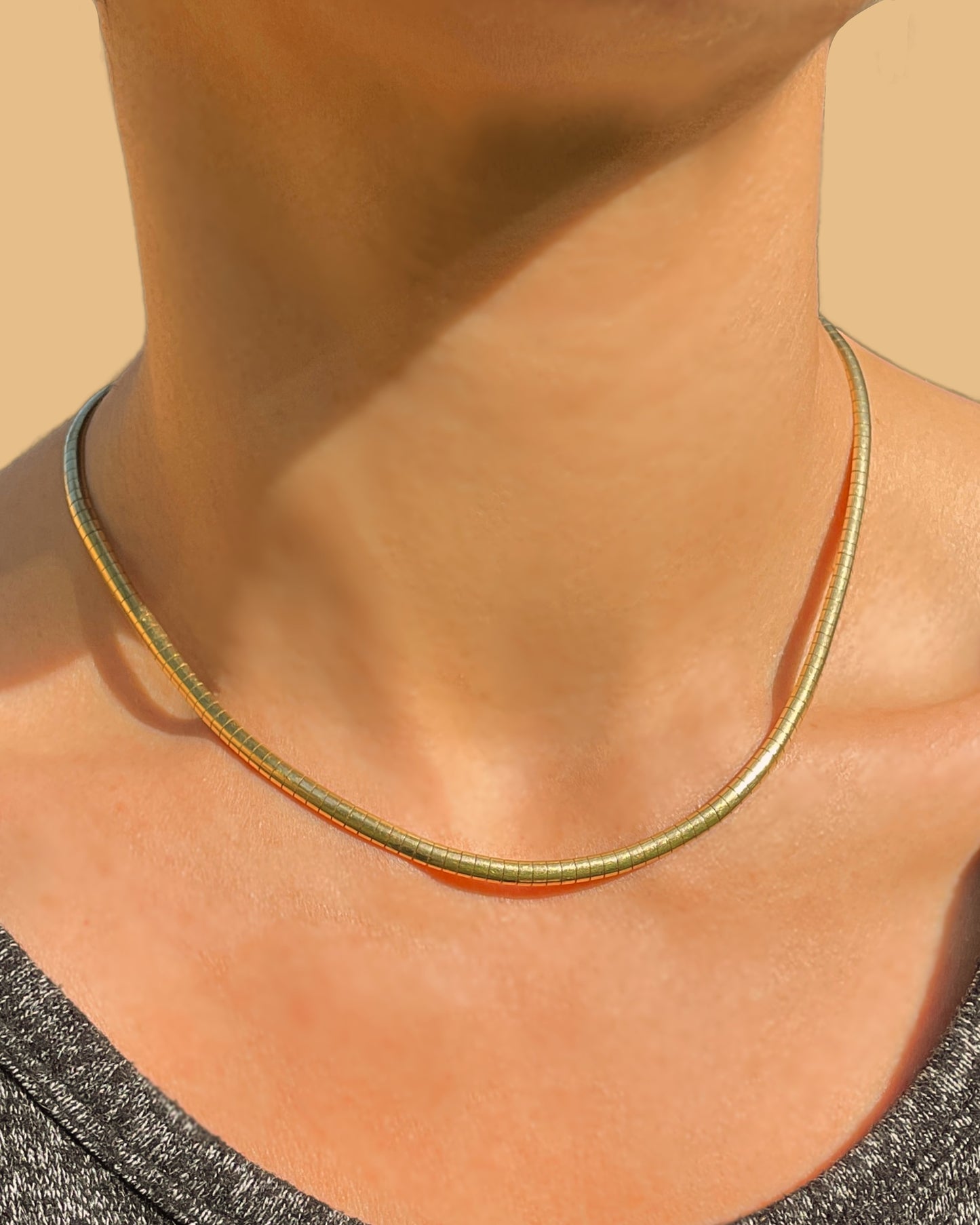 Vintage yellow 14K flexible omega woven back collar necklace, 16.25 inch