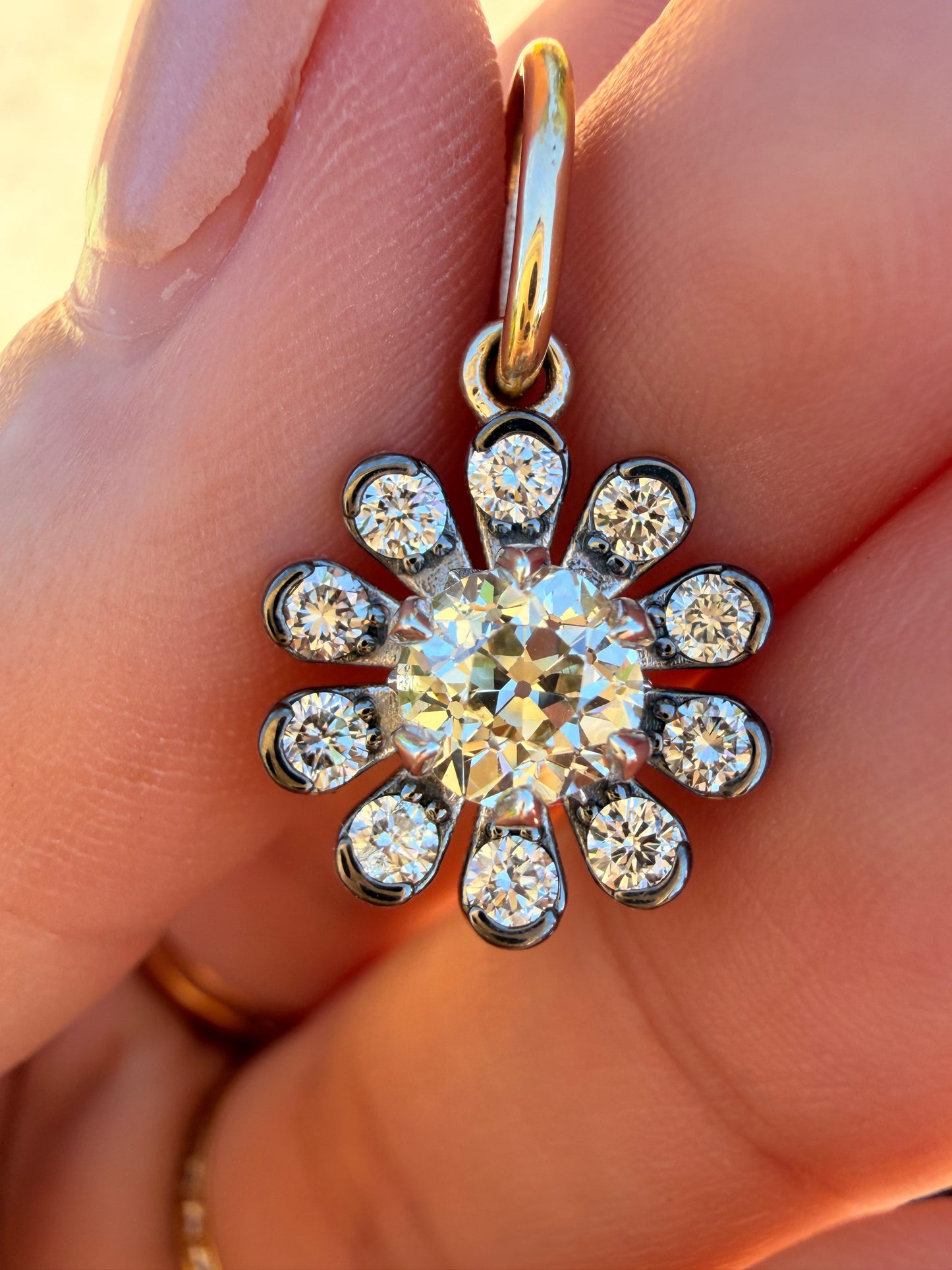 3GOG Natural Antique Diamond Garden Party Flower Pendant 14K - Release 1