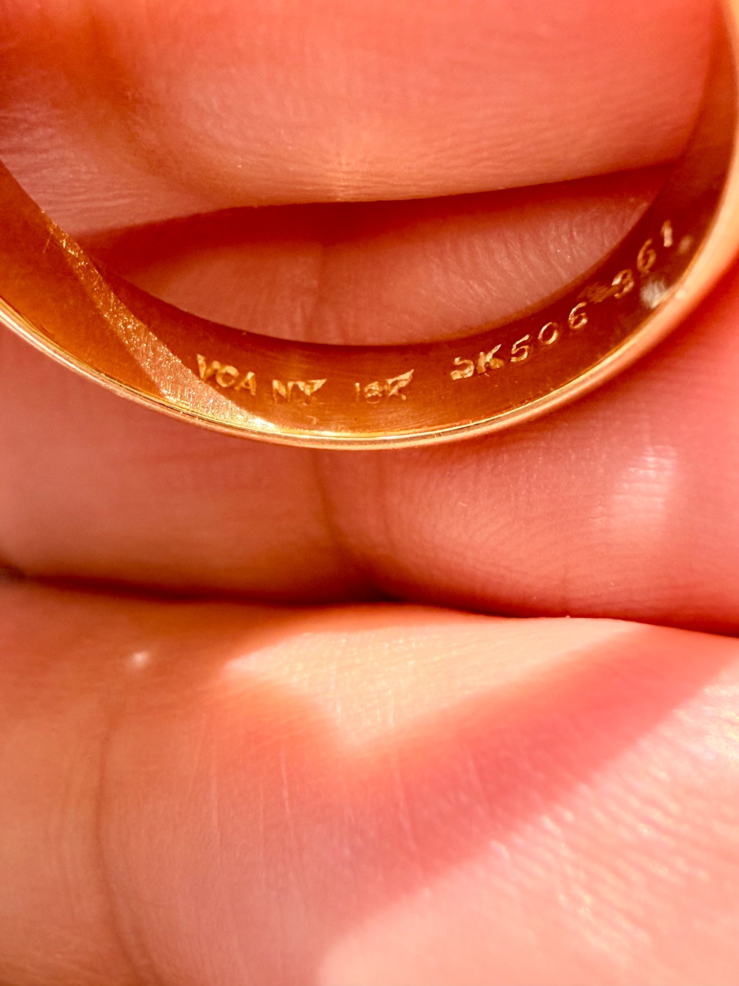 Vintage yellow 18K gold Van Cleef & Arpels band, size 6
