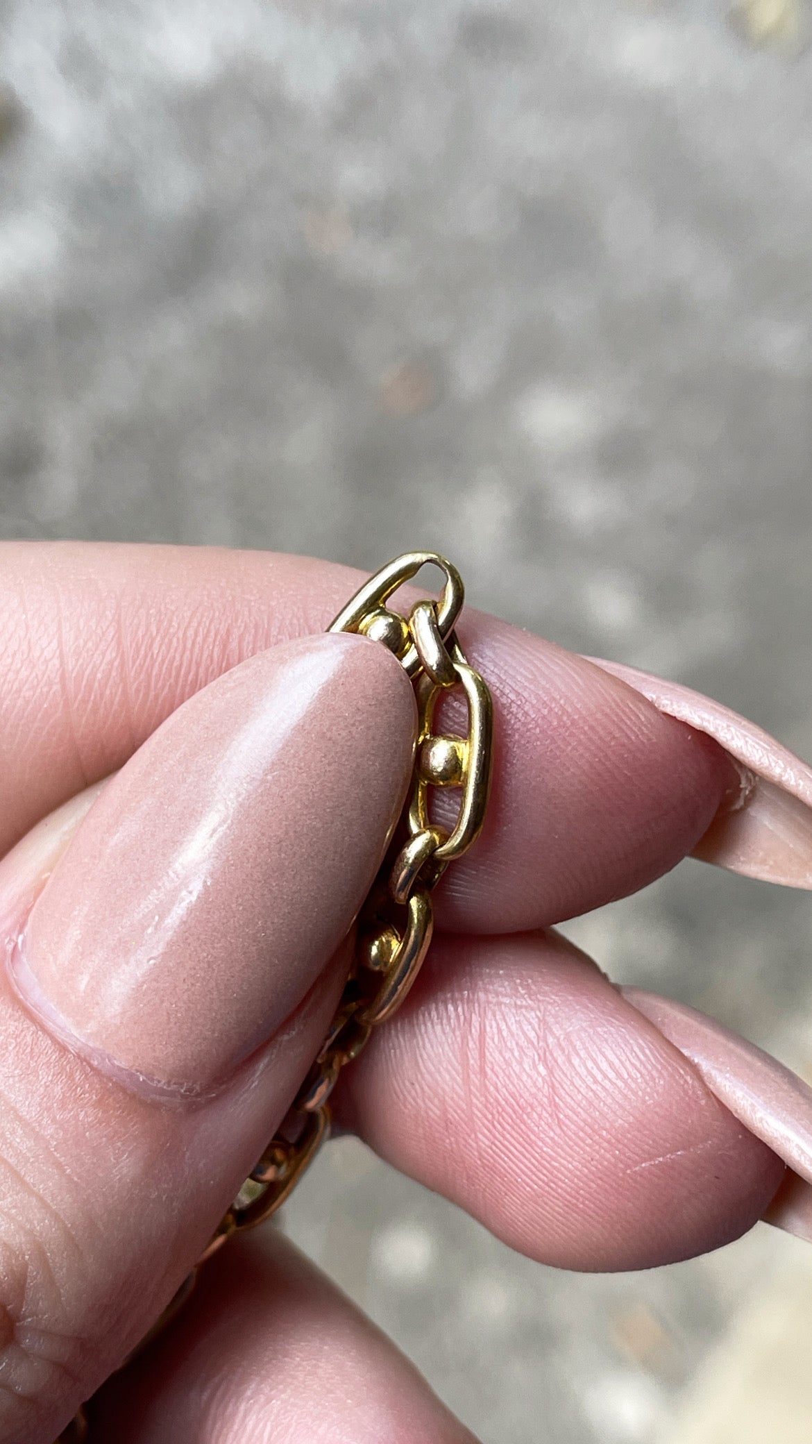 Vintage yellow 10K mariner link with ball detail, 28 inch