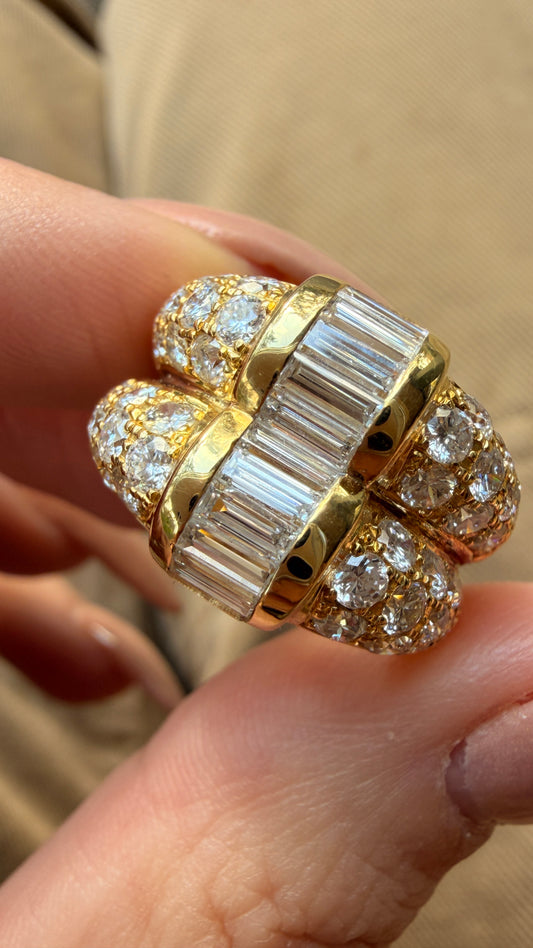 Vintage yellow 18K approx 2.5ctw diamond double ring with baguettes and rounds, size 6