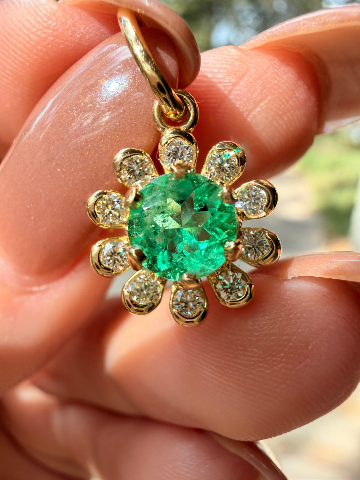 3GOG Natural Colombian Emerald and Diamond Garden Party Flower Pendant 18K - Oct 2026 drop