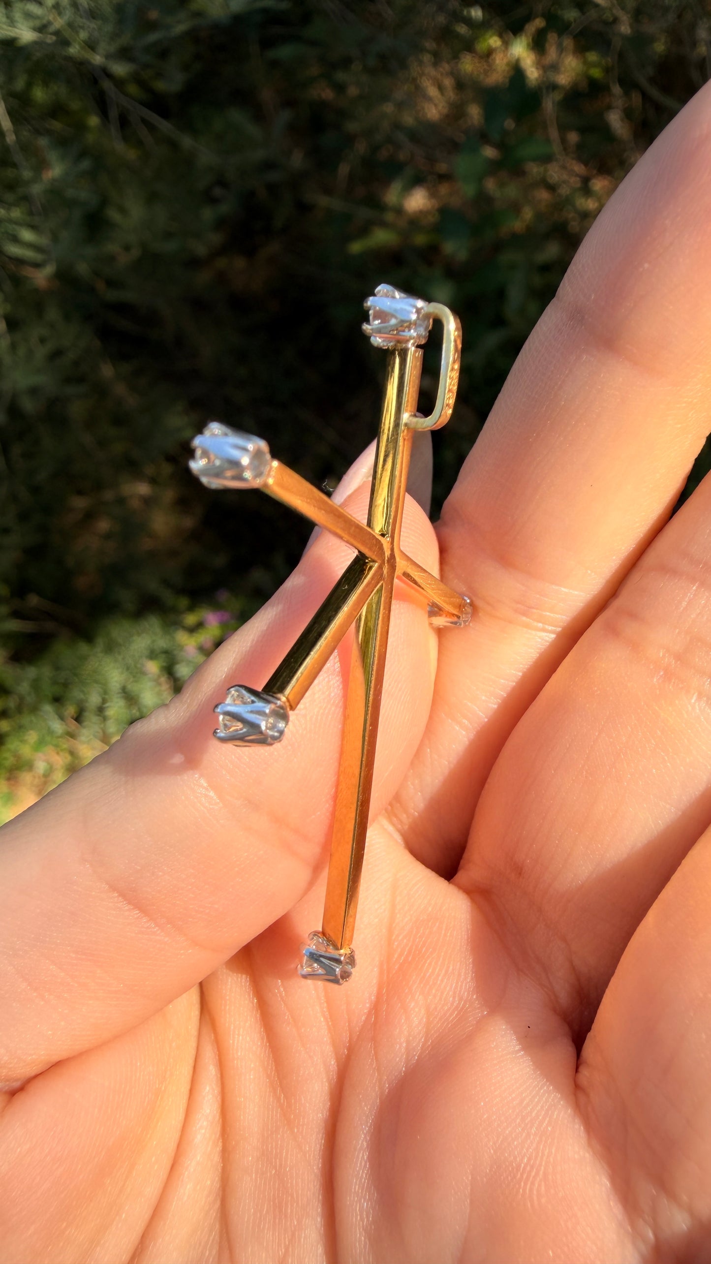 Vintage yellow 18K approx .3 ctw diamond southern cross constellation pendant