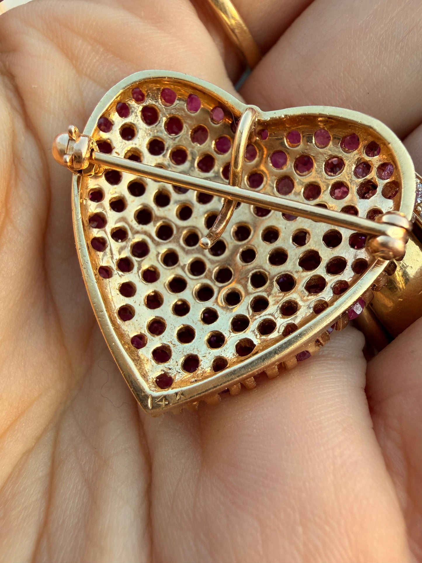 Vintage yellow 14K over 7ctw natural ruby heart pendant/brooch