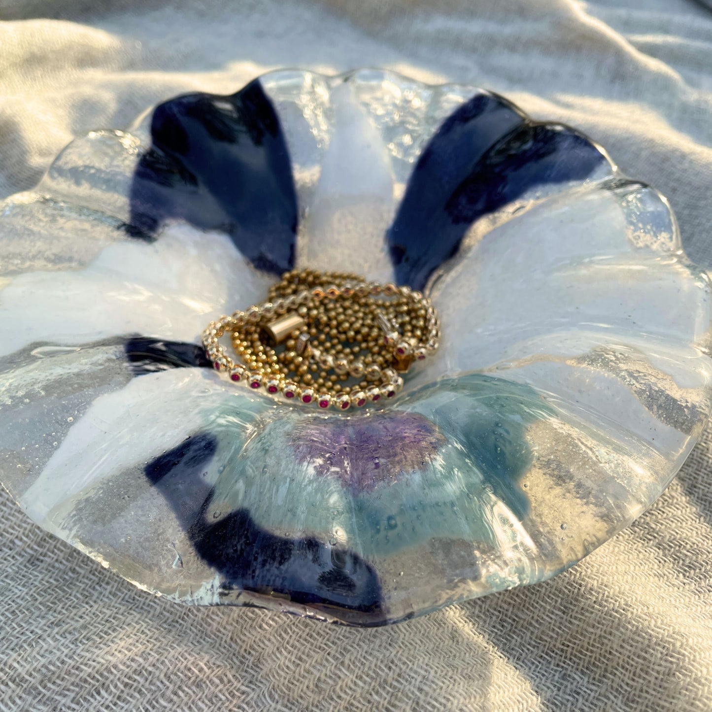 Vintage wavy orchid glass jewelry dish