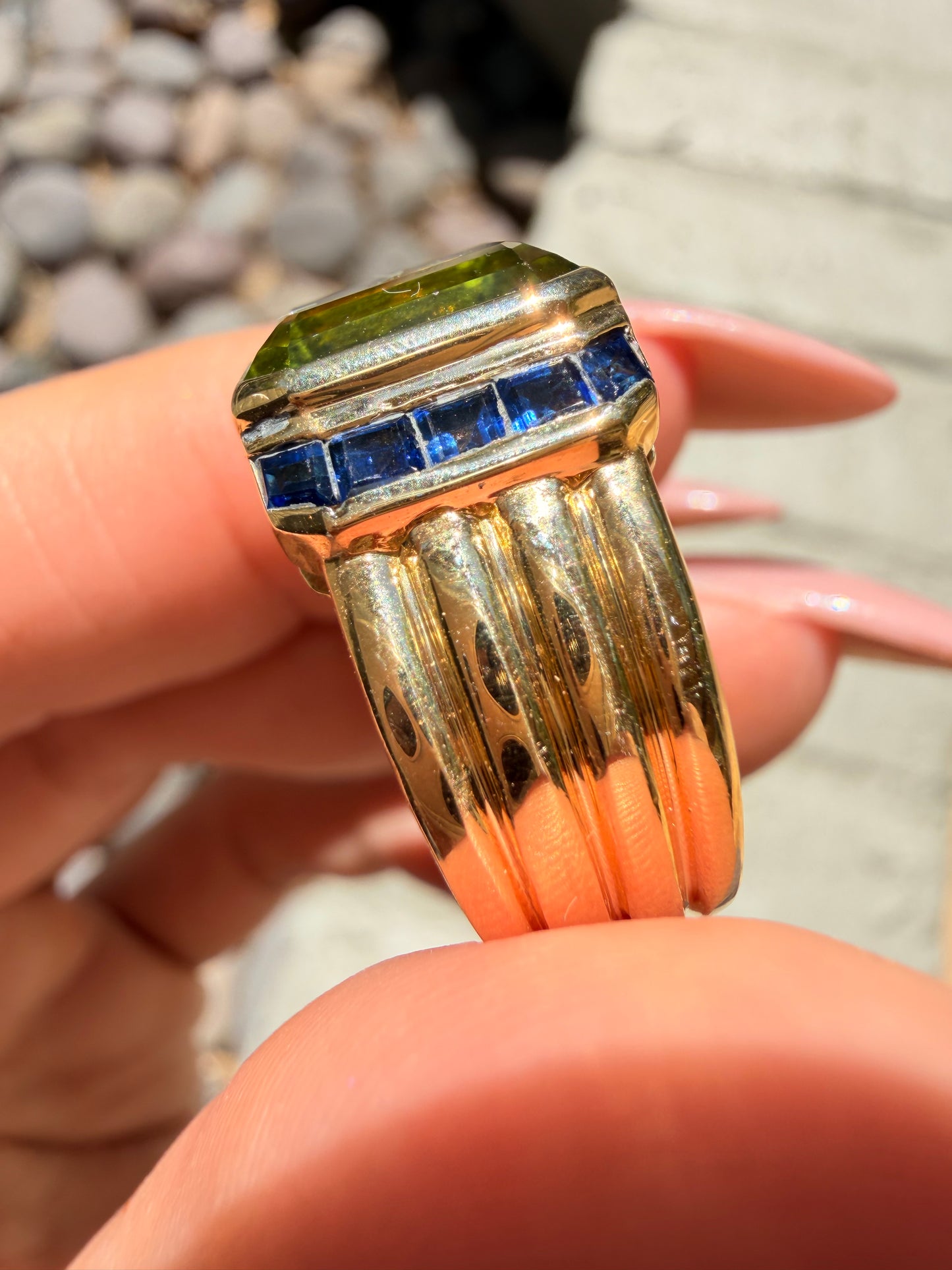 Vintage Bvlgari yellow 18K peridot and blue sapphire ring, size 6