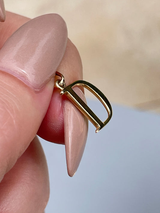 Vintage yellow 14K letter D letter charm