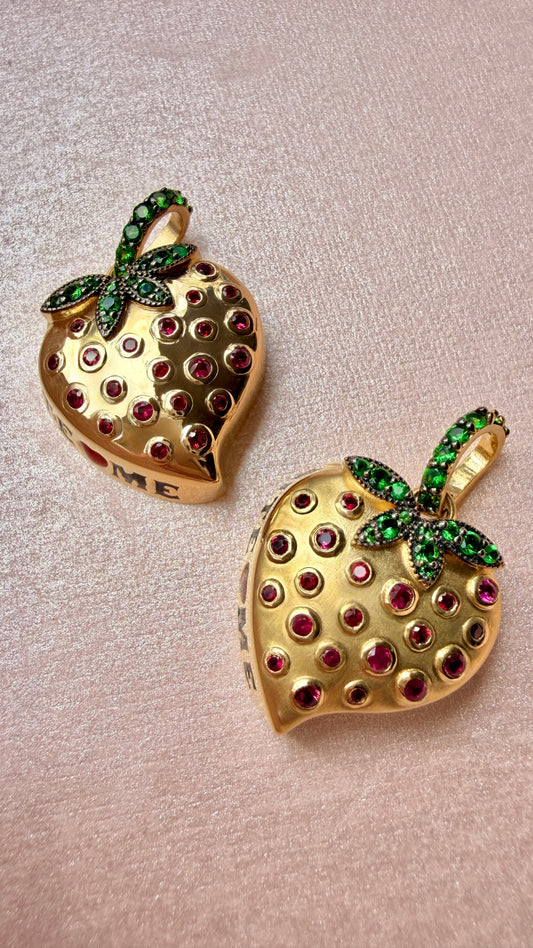 3GOG Original Bite Me Berry Pendant