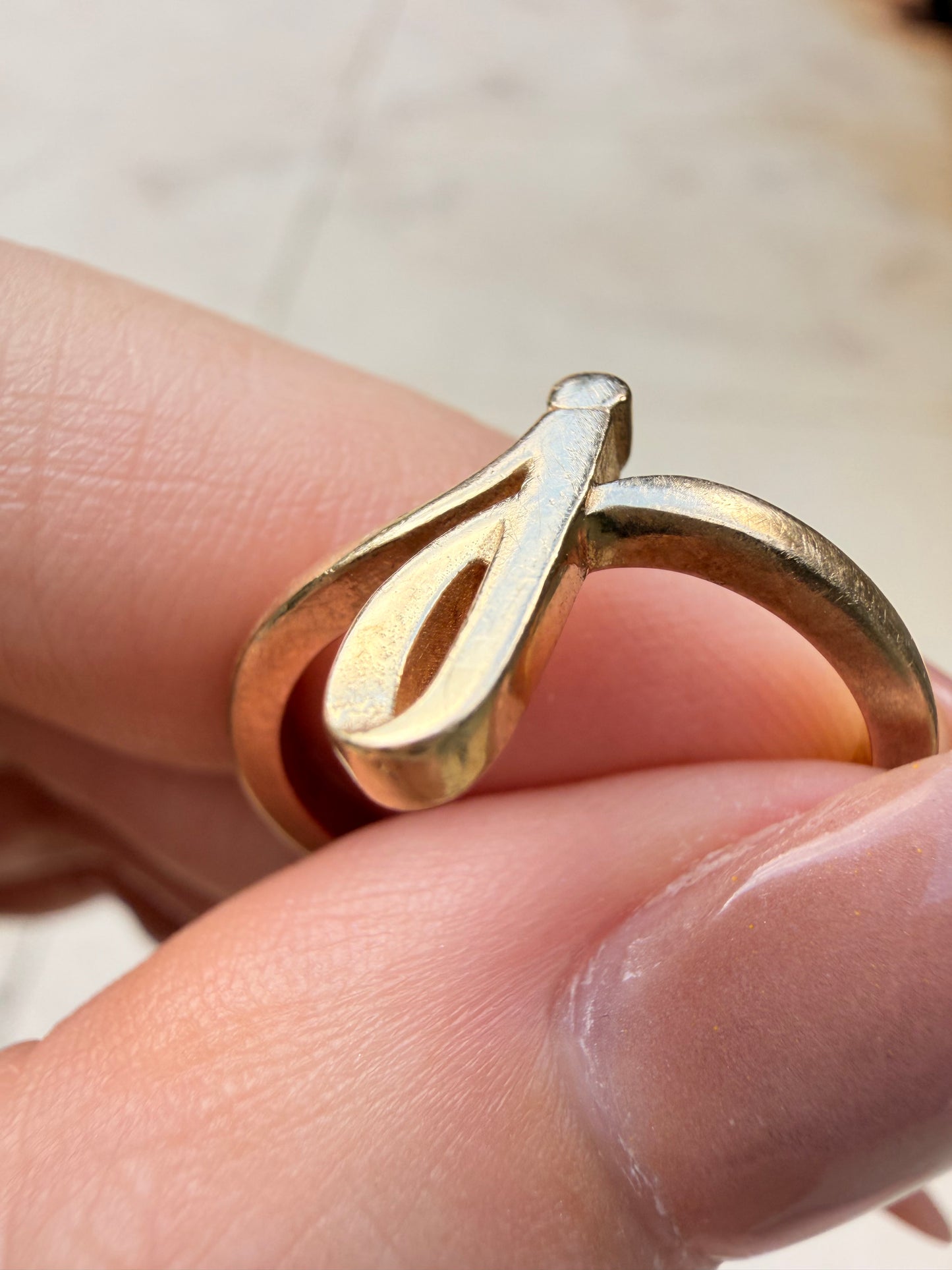 Vintage yellow 14K gold letter J ring, size 6.75