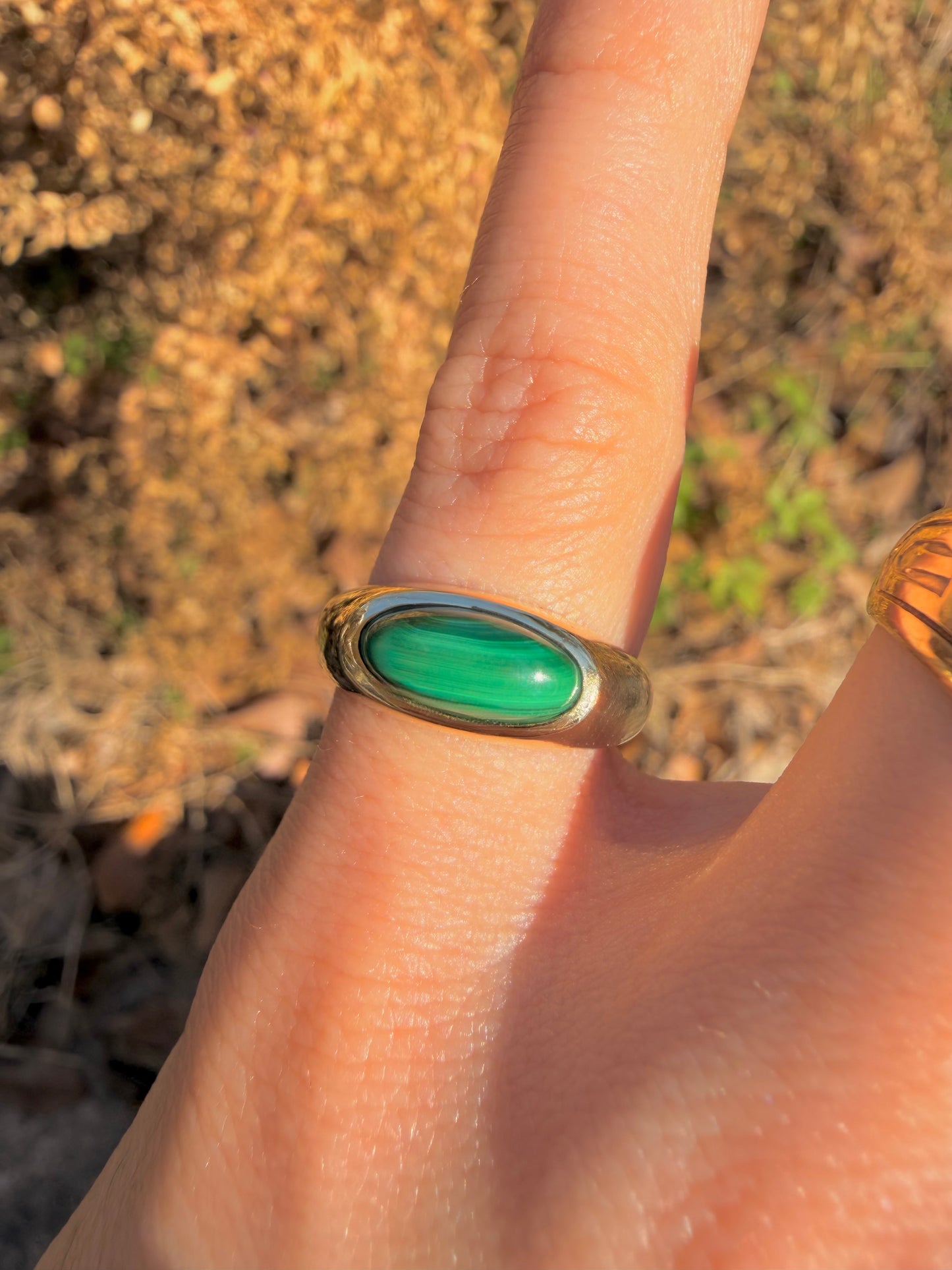 Vintage yellow 14K gold malachite ring, size 5.75