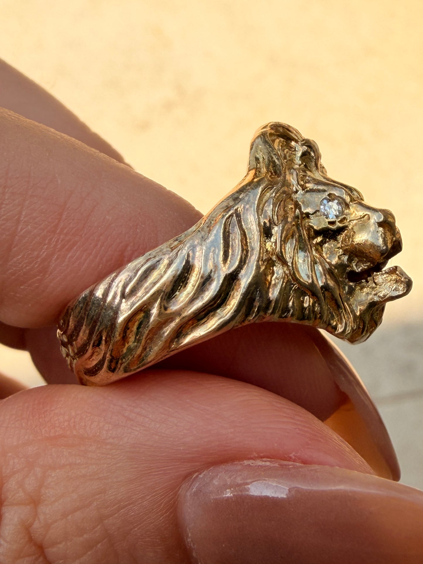 Vintage yellow 14K diamond lion ring, size 9