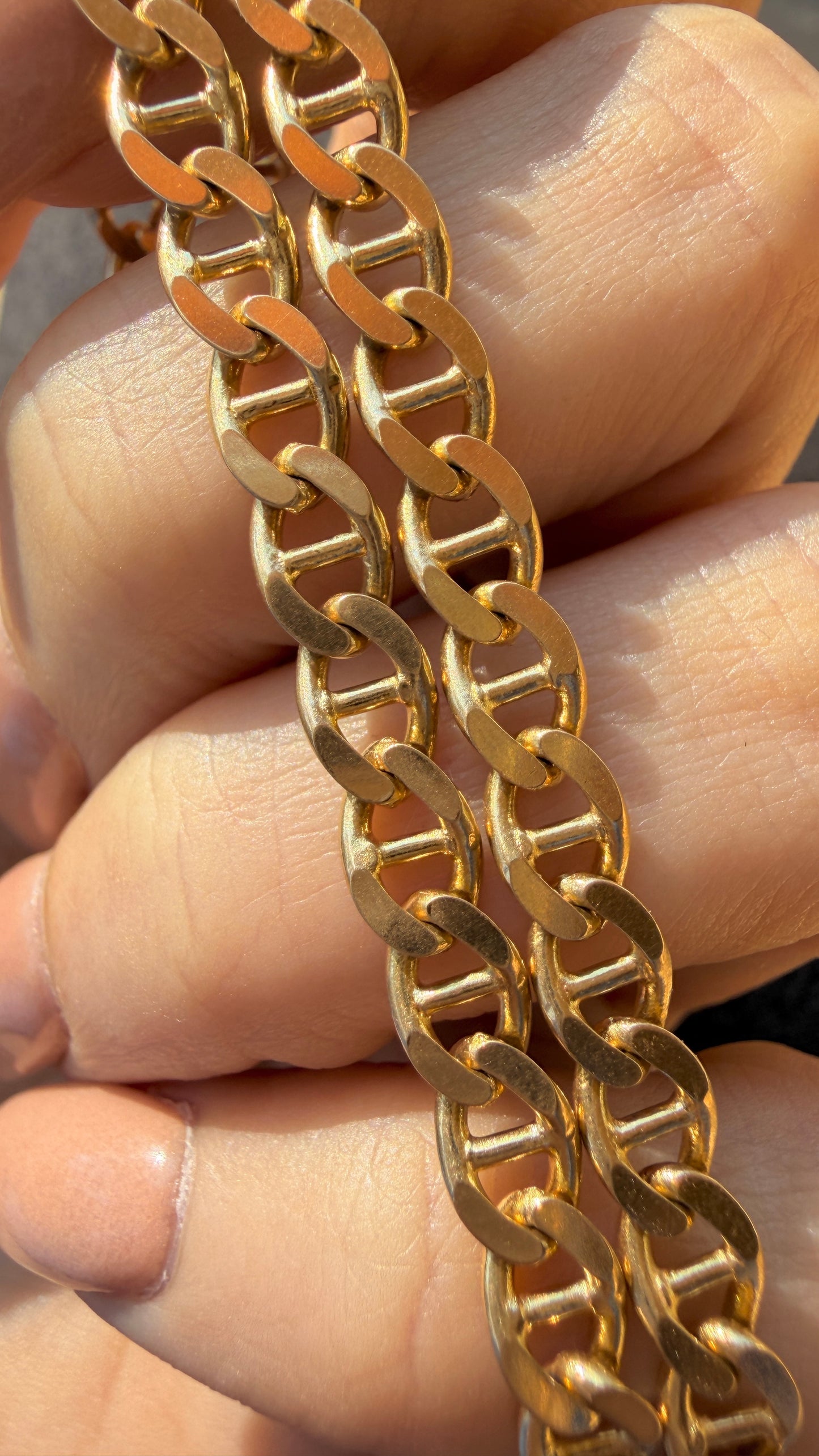 Vintage yellow 14K flat wide mariner chain, 18 inch