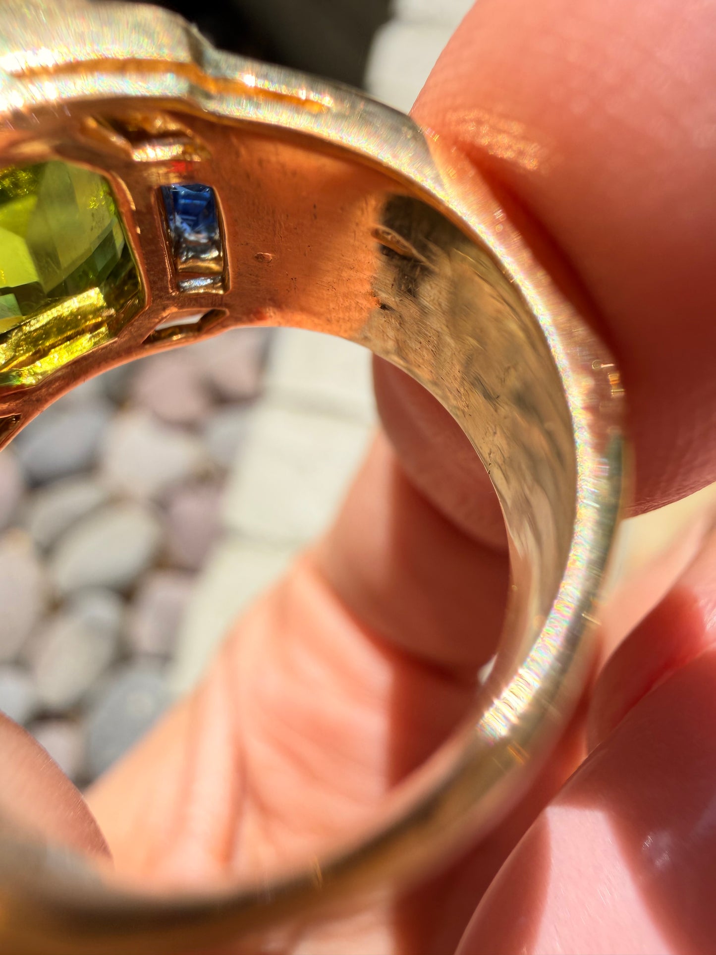 Vintage Bvlgari yellow 18K peridot and blue sapphire ring, size 6