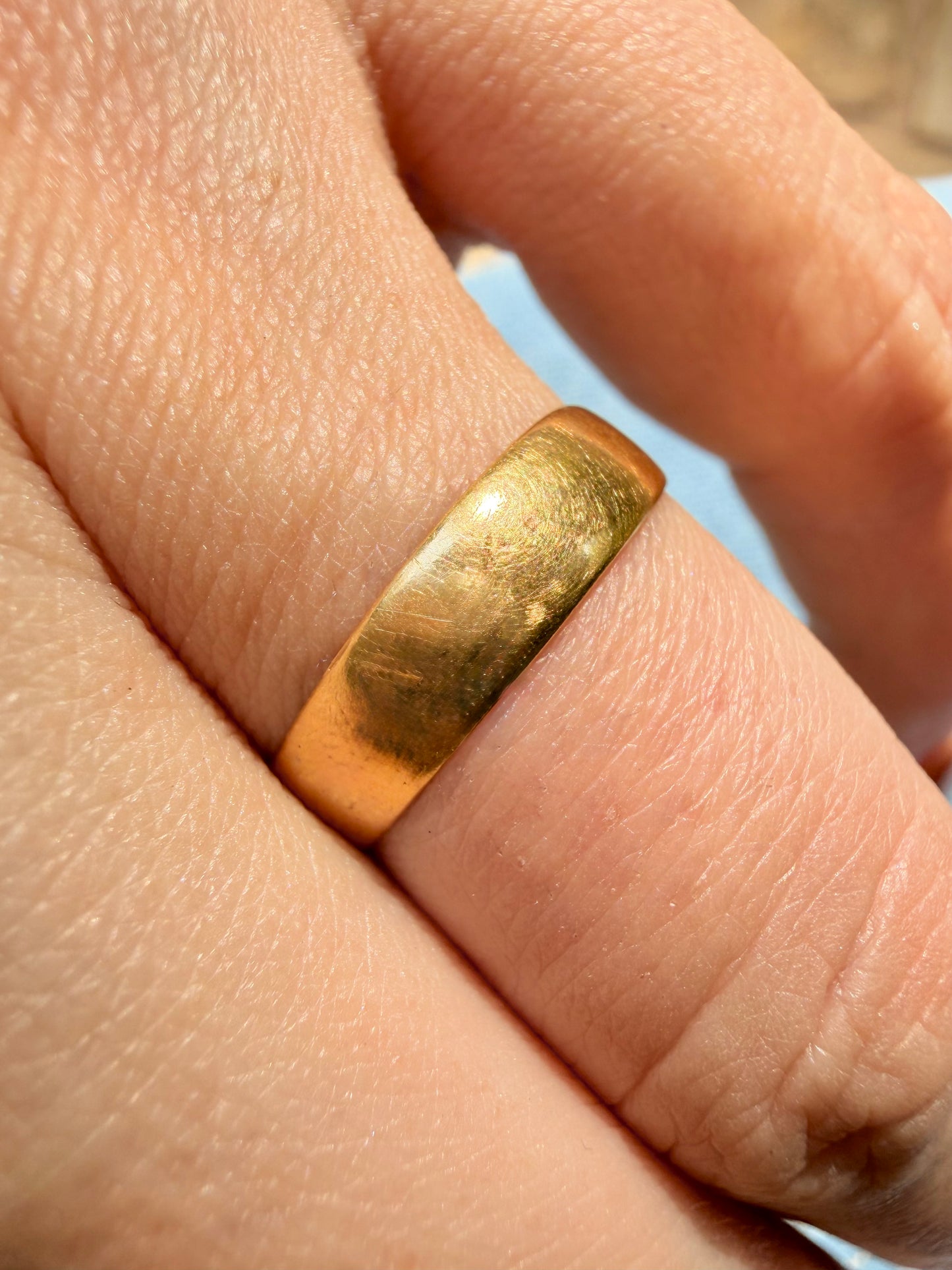 Vintage yellow 14K flat band, size 7