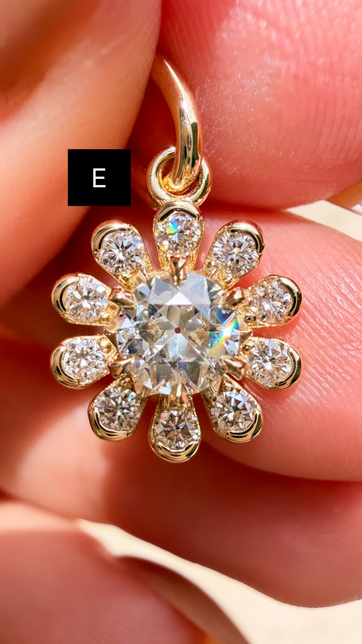 3GOG Natural Antique Diamond Garden Party Flower Pendant 18K - Release 3