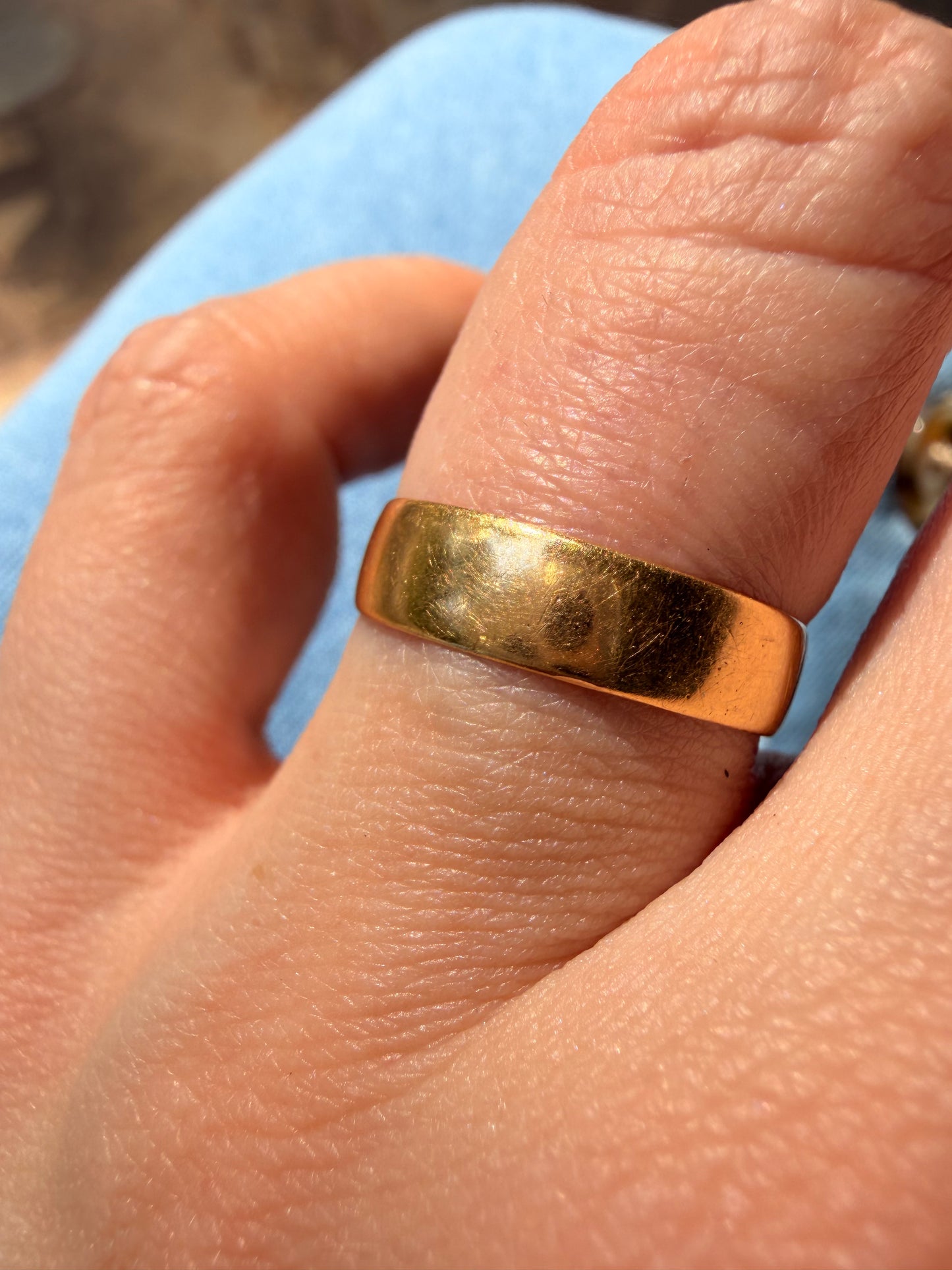 Vintage yellow 14K flat band, size 7