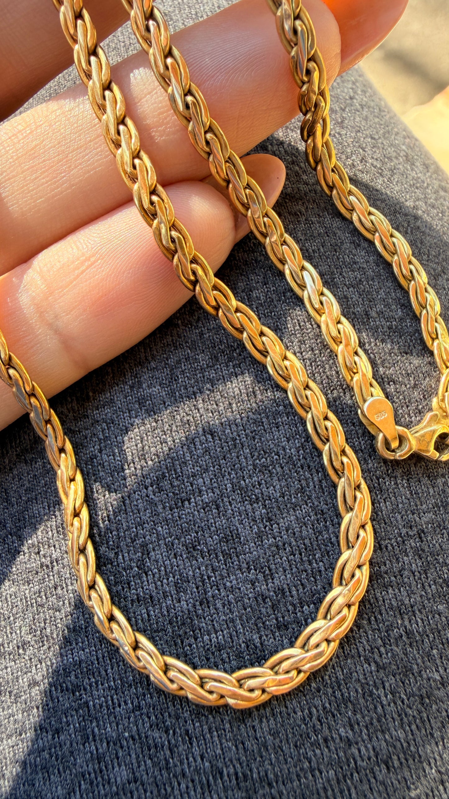 Vintage yellow 14K woven chain, 18.25 inch