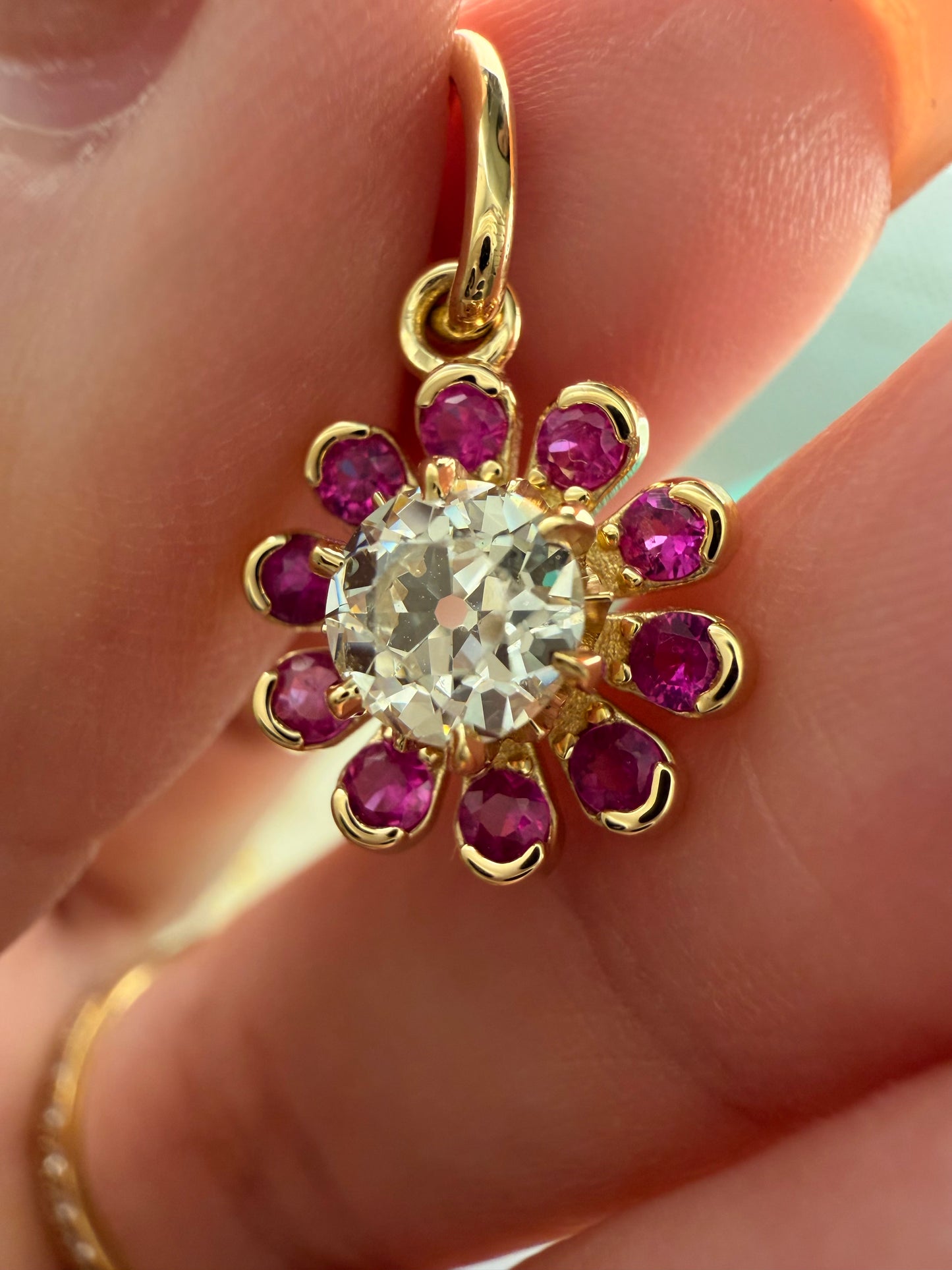 3GOG Natural Antique Diamond Garden Party Flower Pendant 18K - Release 4