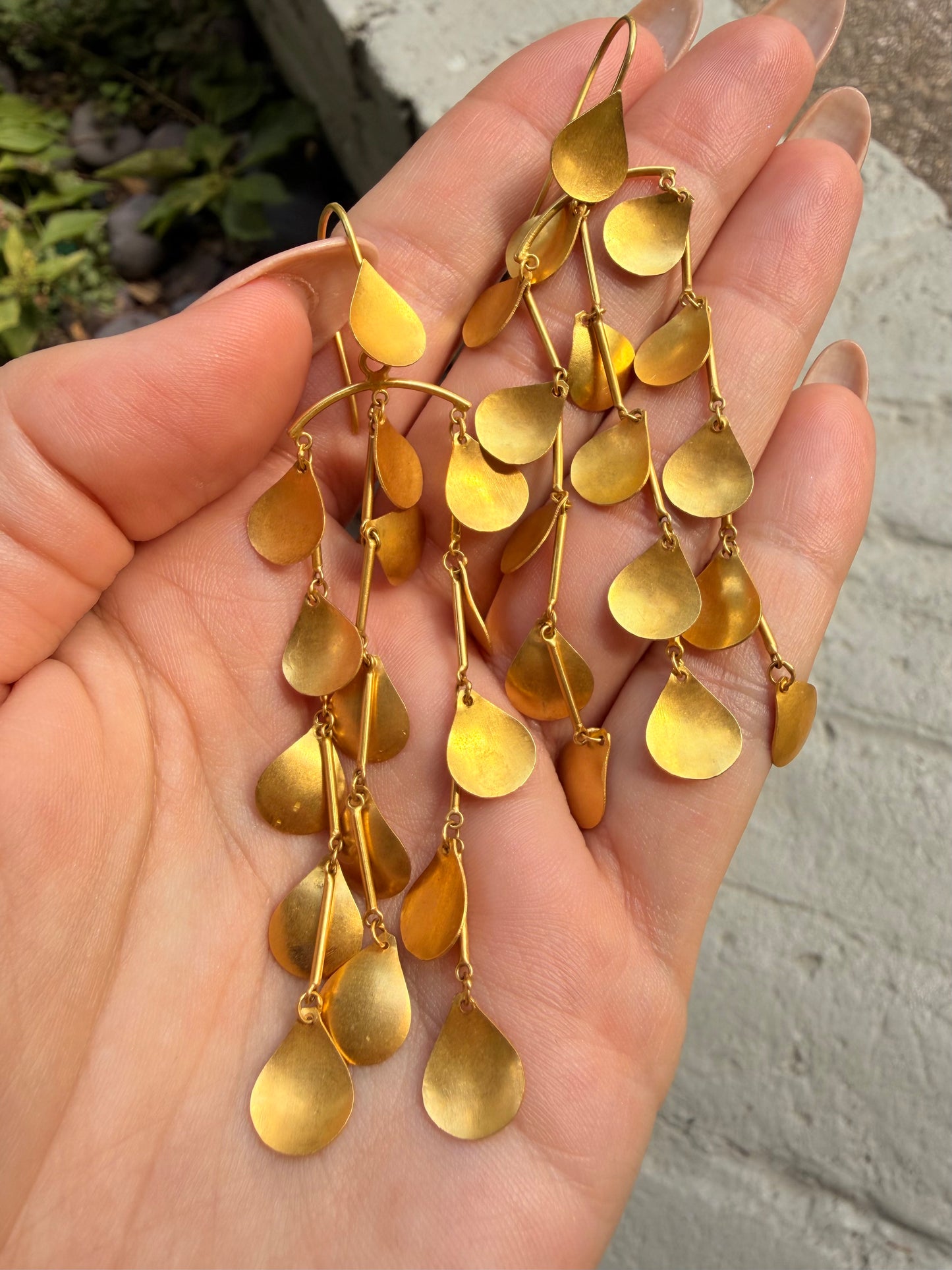 Vintage yellow 18K gold droplet statement earrings