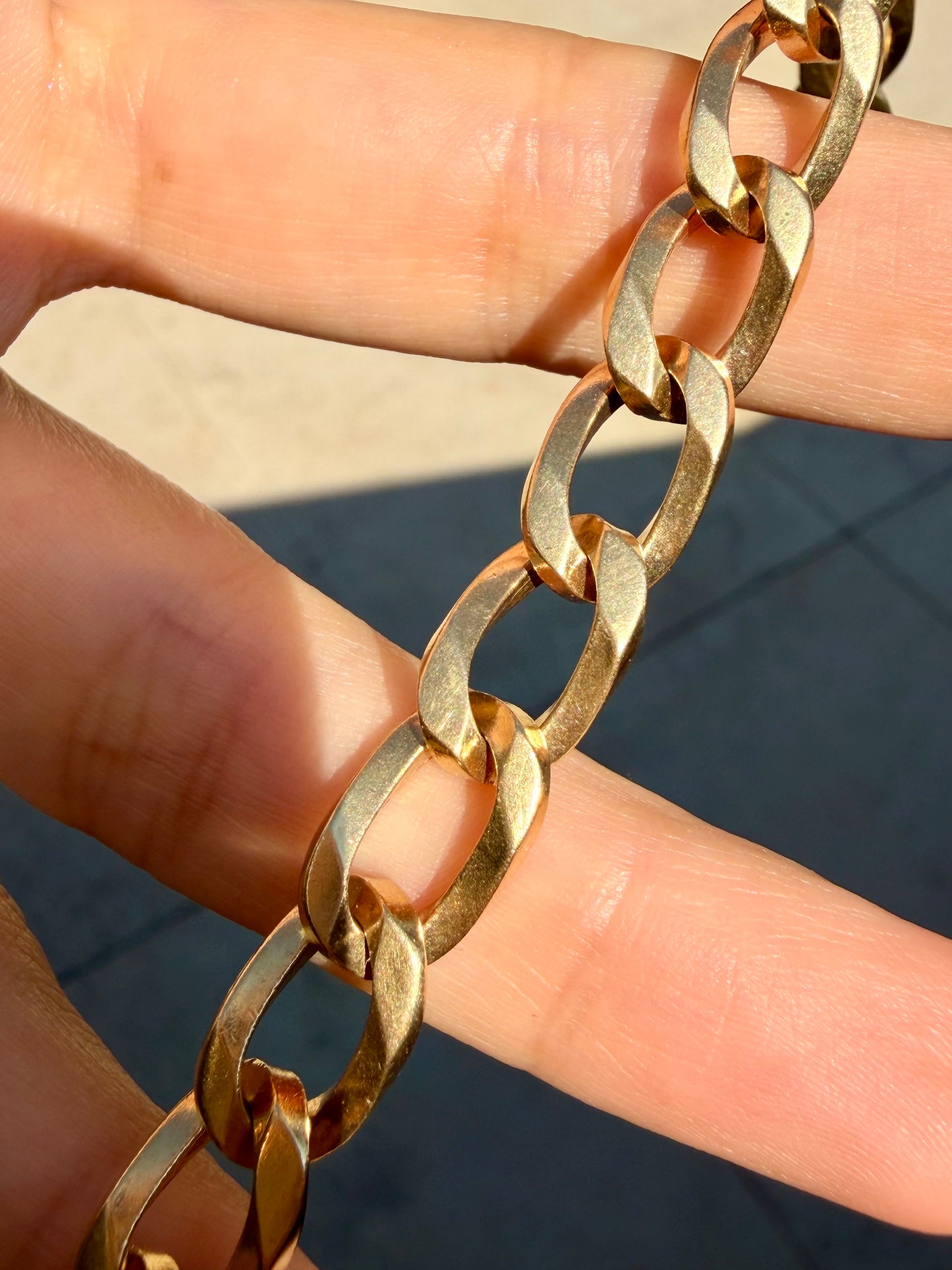 Vintage yellow 14K oval curb link bracelet, 8 inch sizable