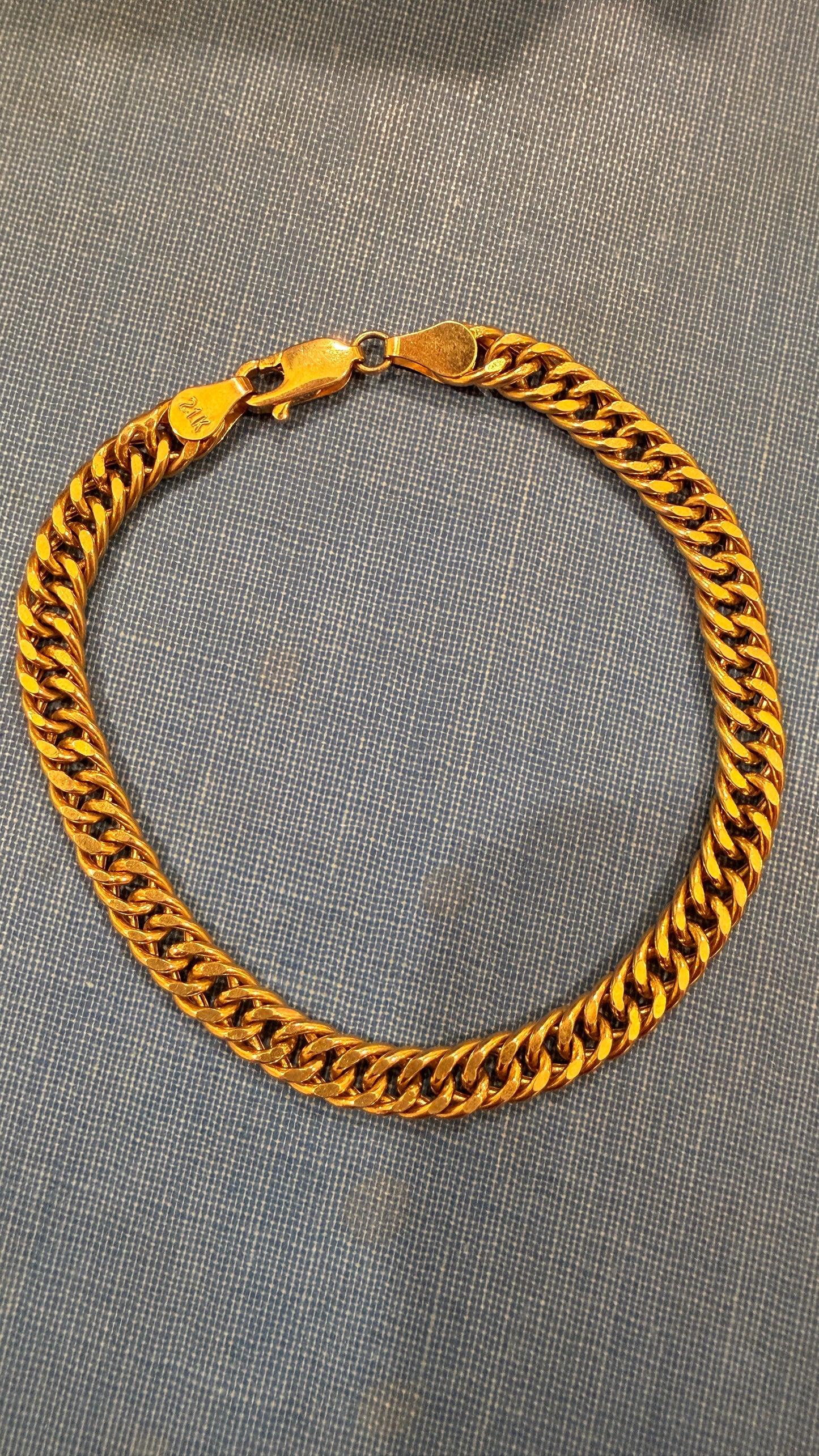 Estate yellow 21K gold tight curb link bracelet, 7 inch