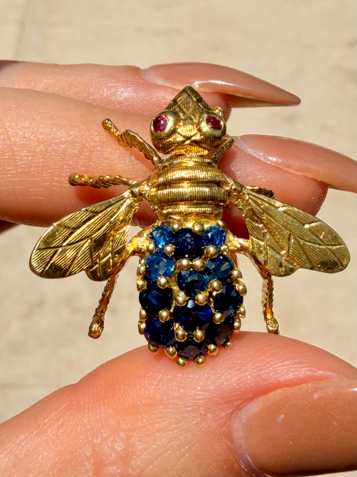 Vintage Yellow 18K sapphire and ruby bee brooch