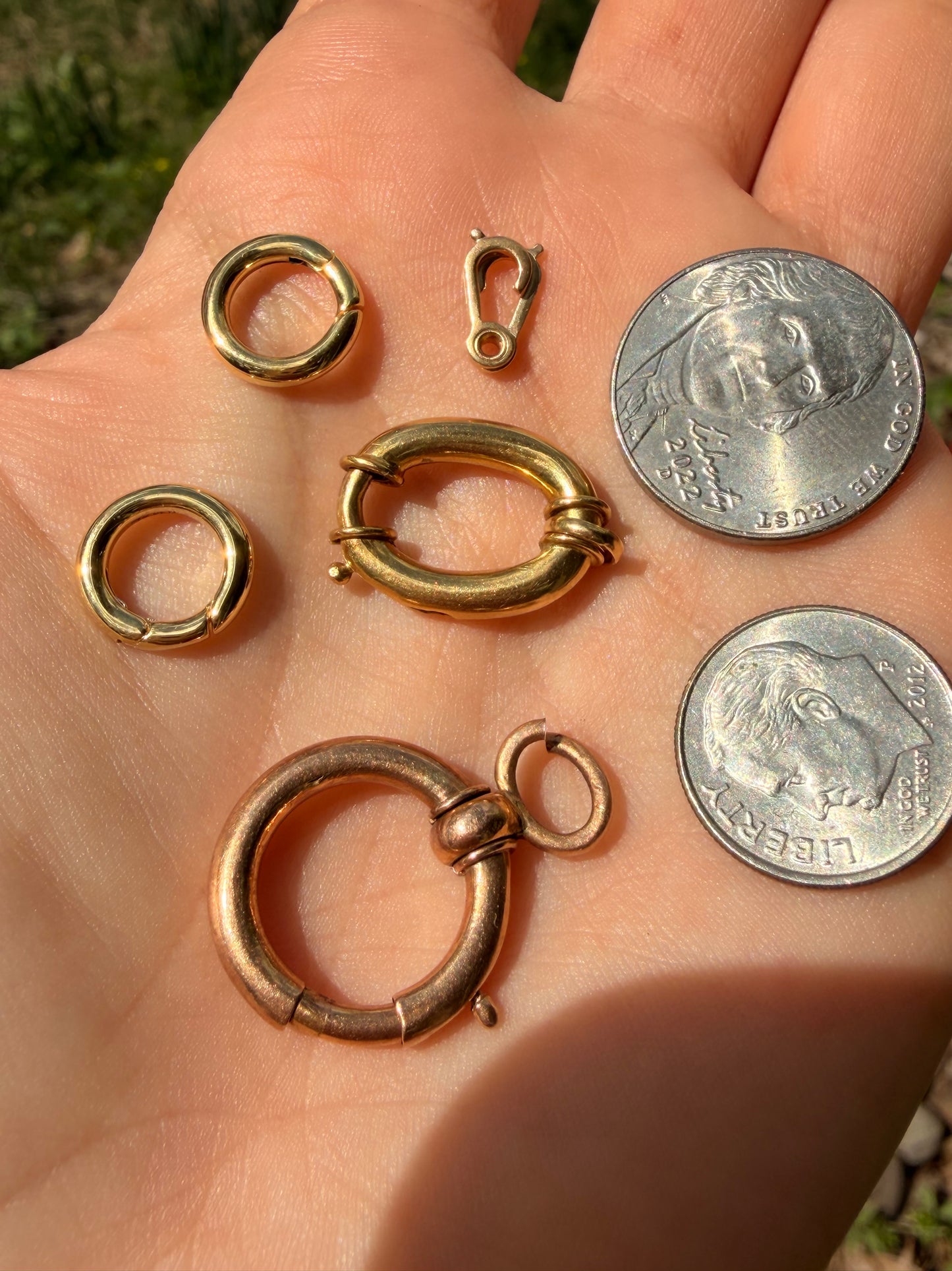 Various solid gold clasps and connectors