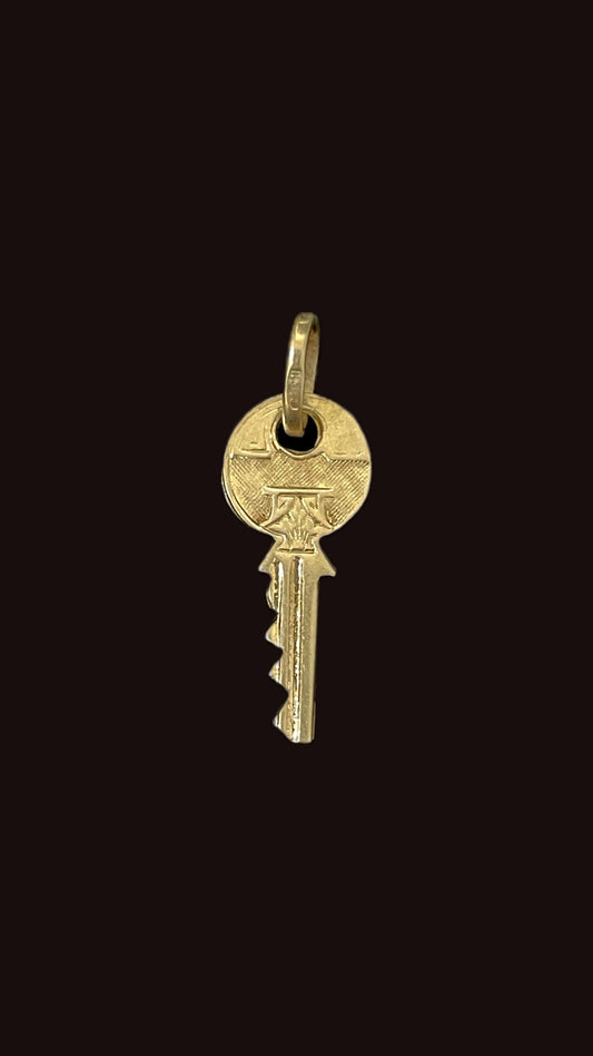 Vintage yellow 14K key charm