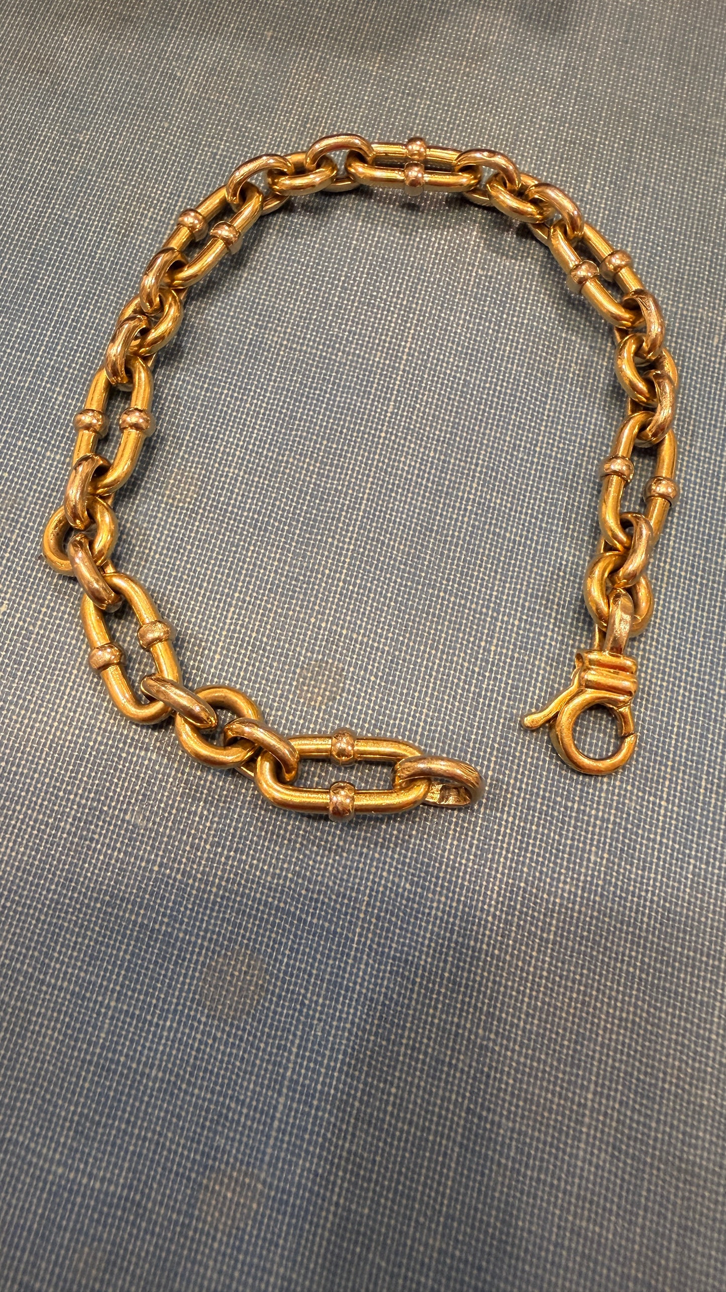 Vintage yellow and white 18K mixed oval link bracelet with ball details, 7.5 inch