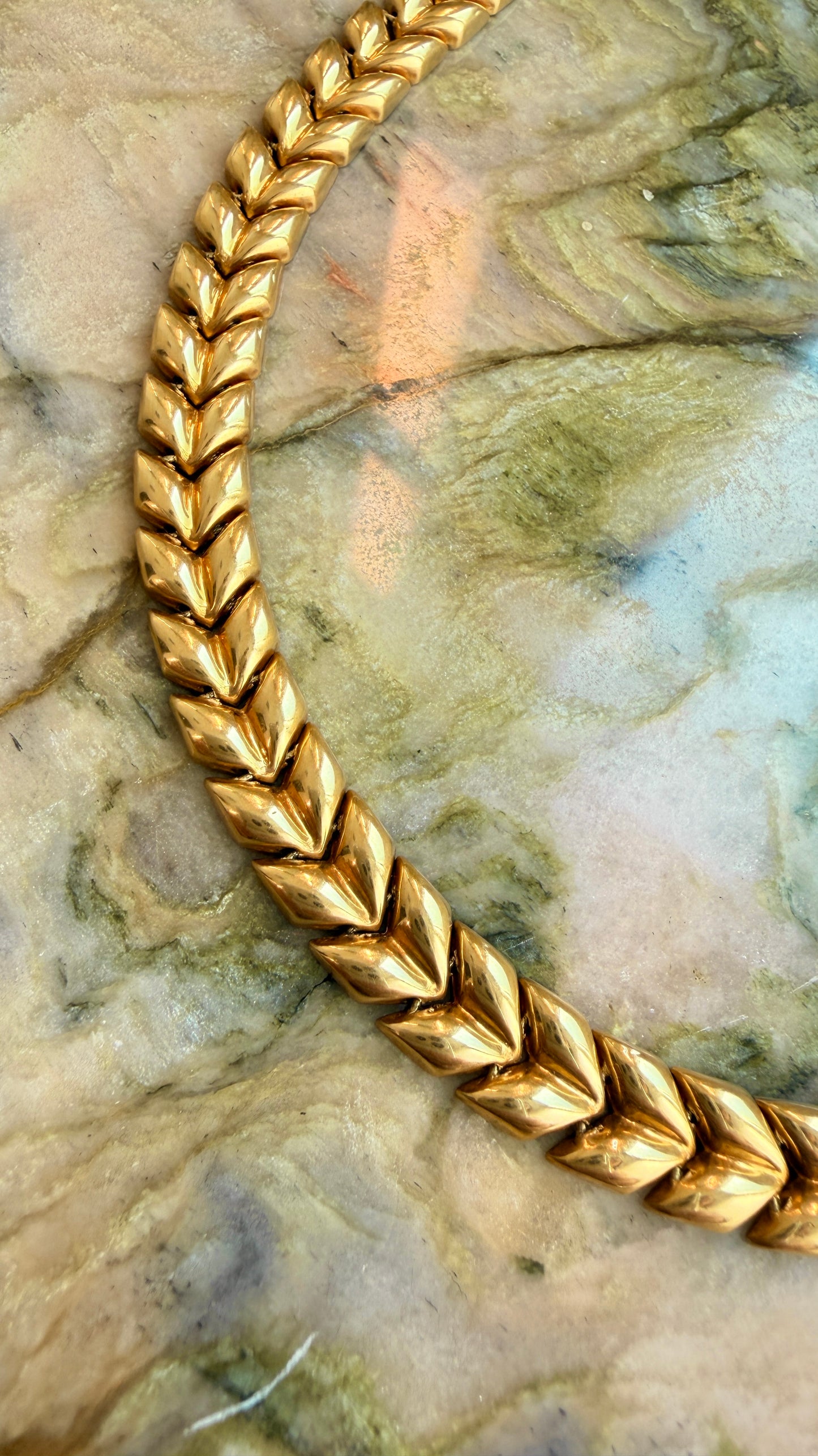 Vintage yellow 18K chevron link collar necklace, 16.5 inch