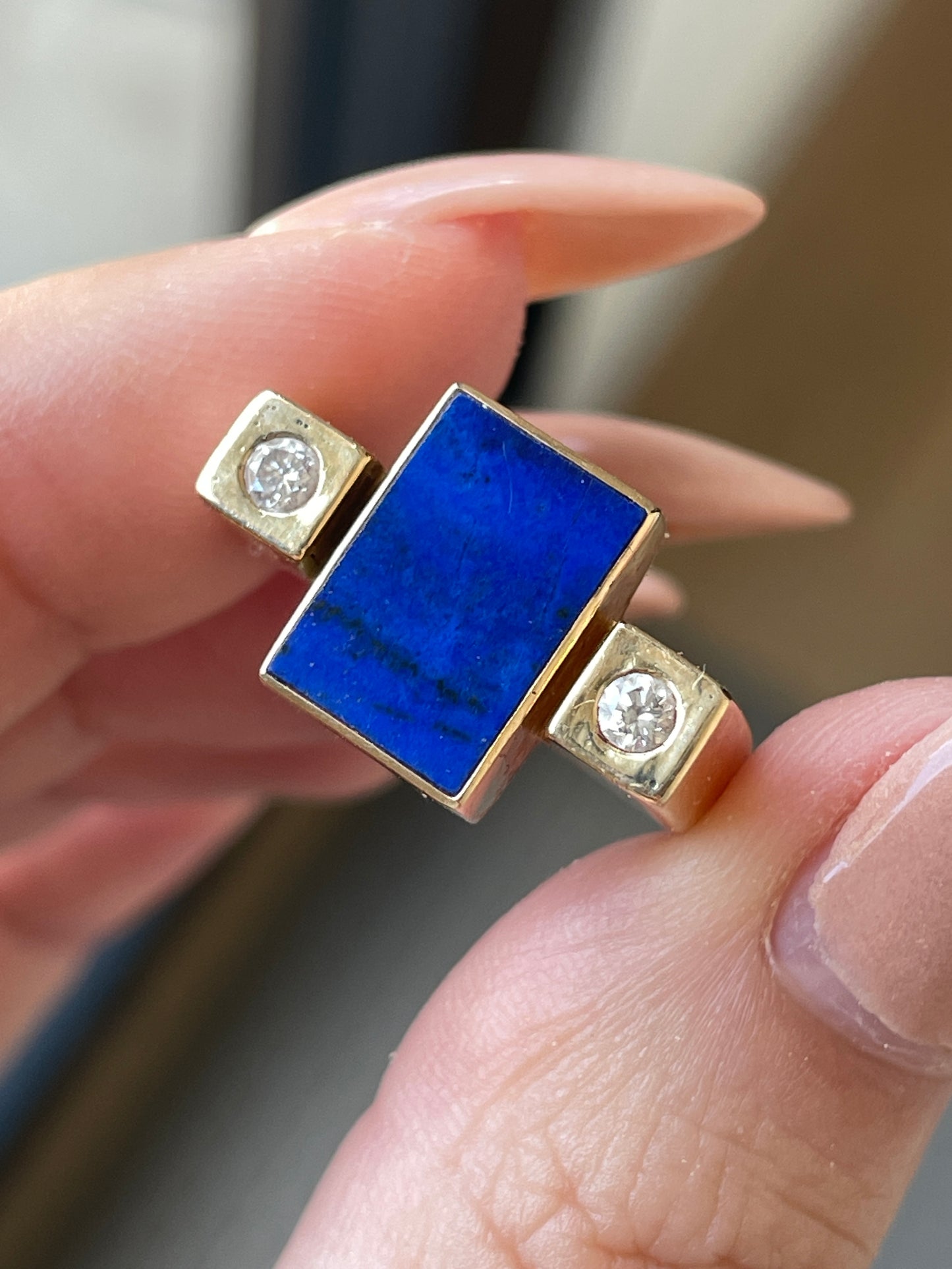 Vintage yellow 14K approx .12 ctw diamond lapis ring, size 6.75