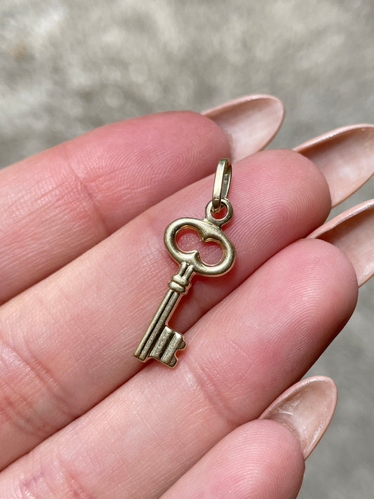 Vintage yellow 14K key charm