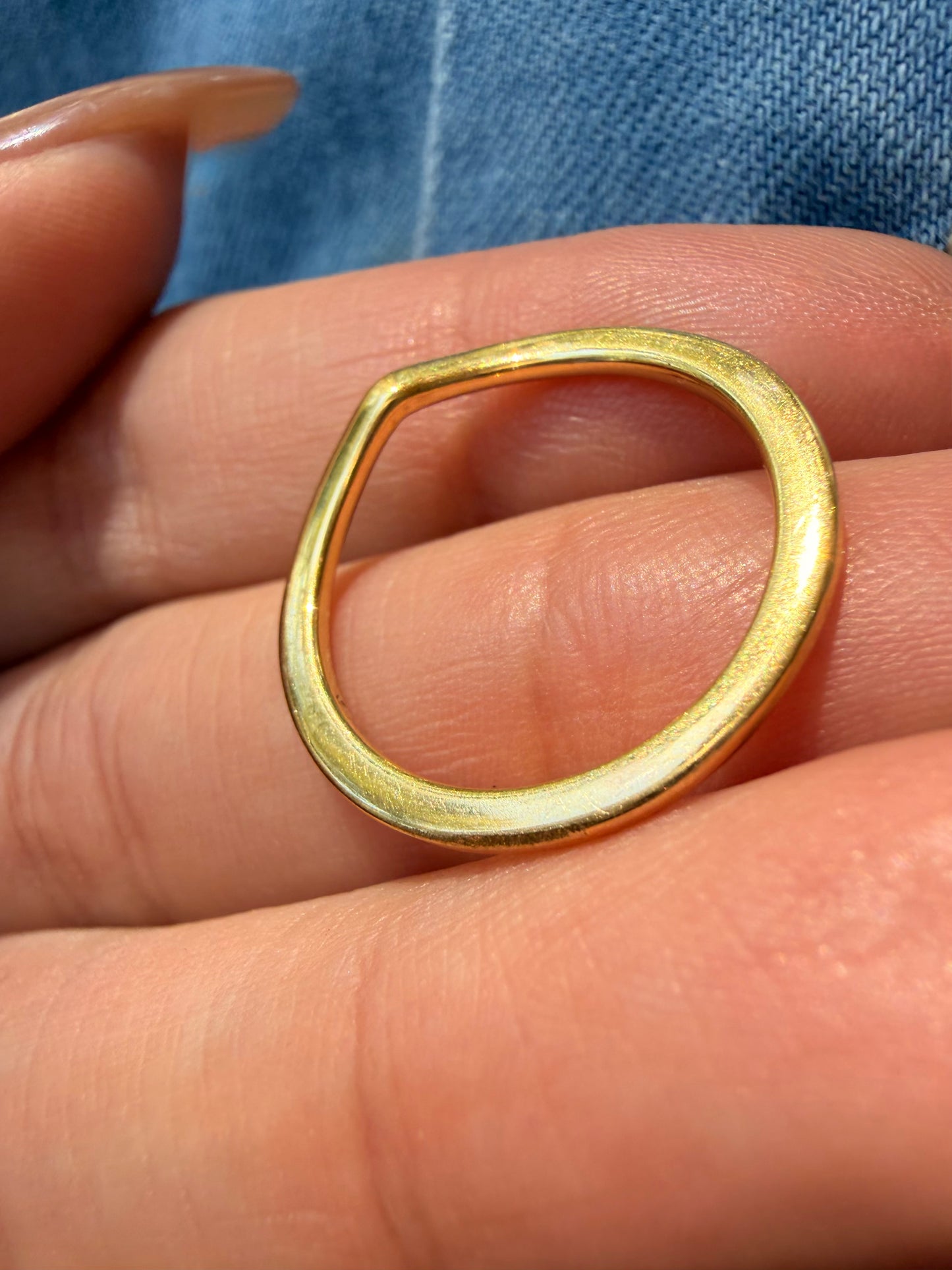 Vintage yellow 18K chevron band, size 6.5