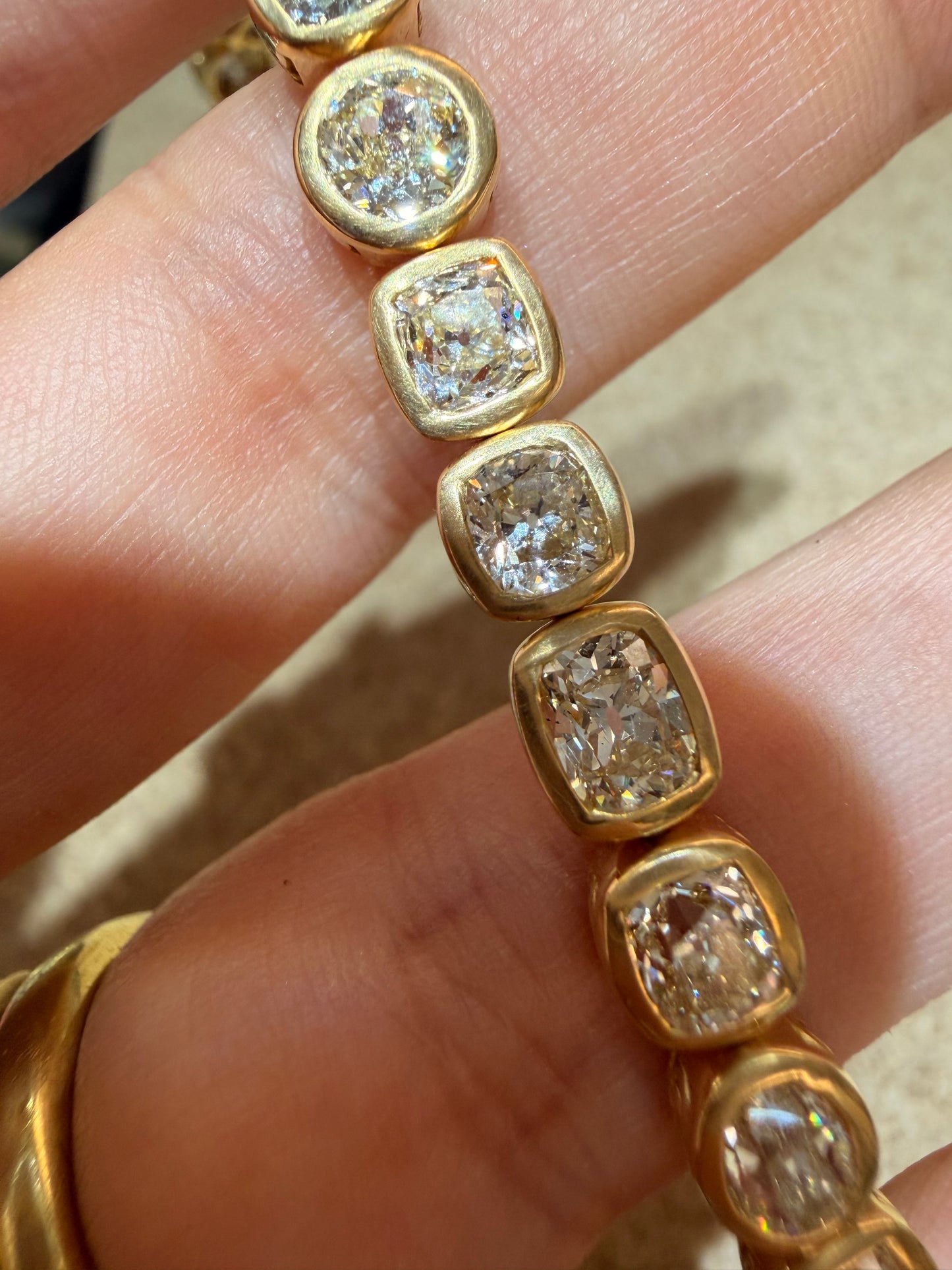 Yellow 14K approx 13.5 ctw light yellow antique diamond bezel set bracelet, 6 and 7/8 inch