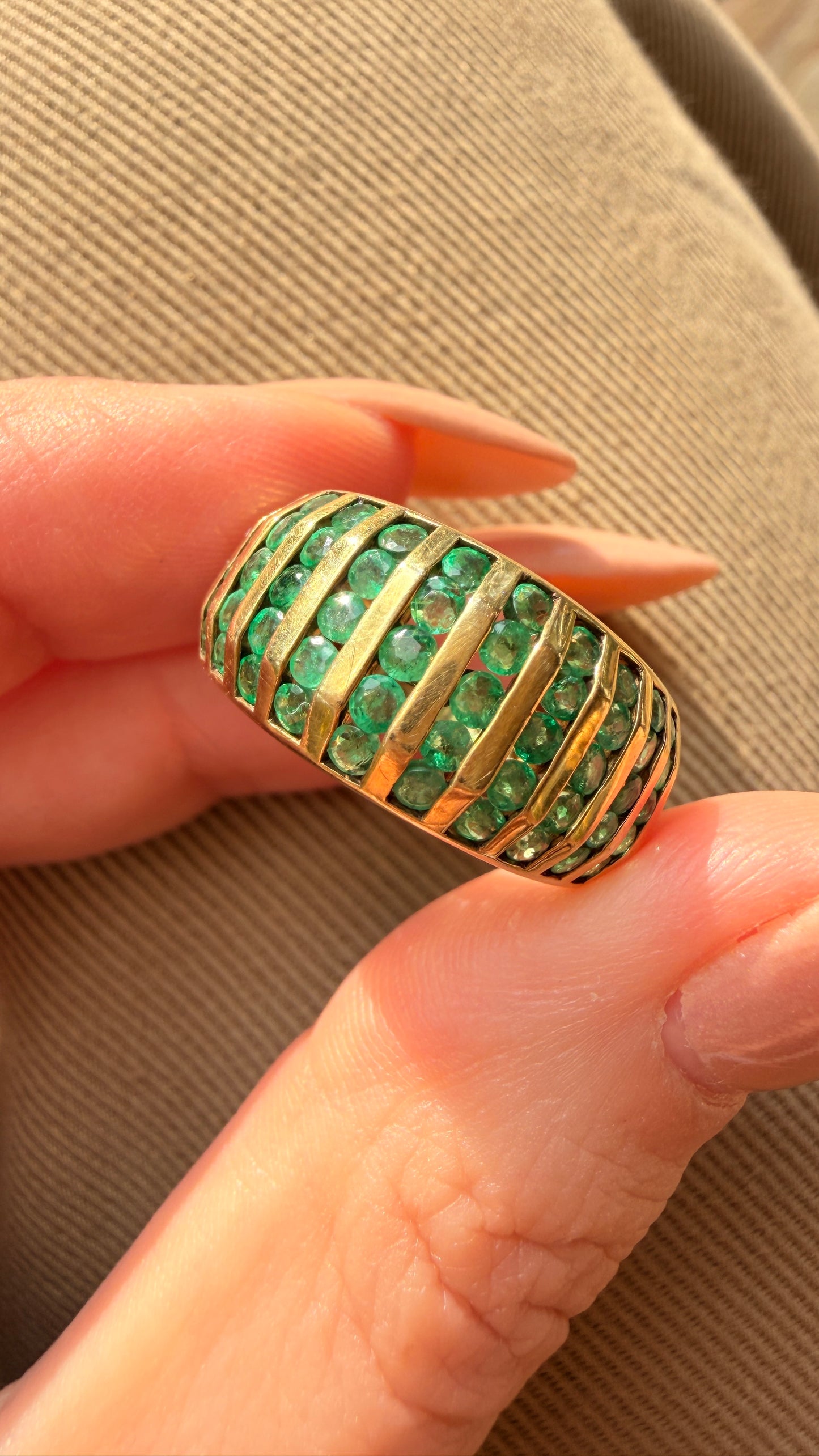 Vintage yellow 14K approx .6ctw natural emerald angled ring, size 8