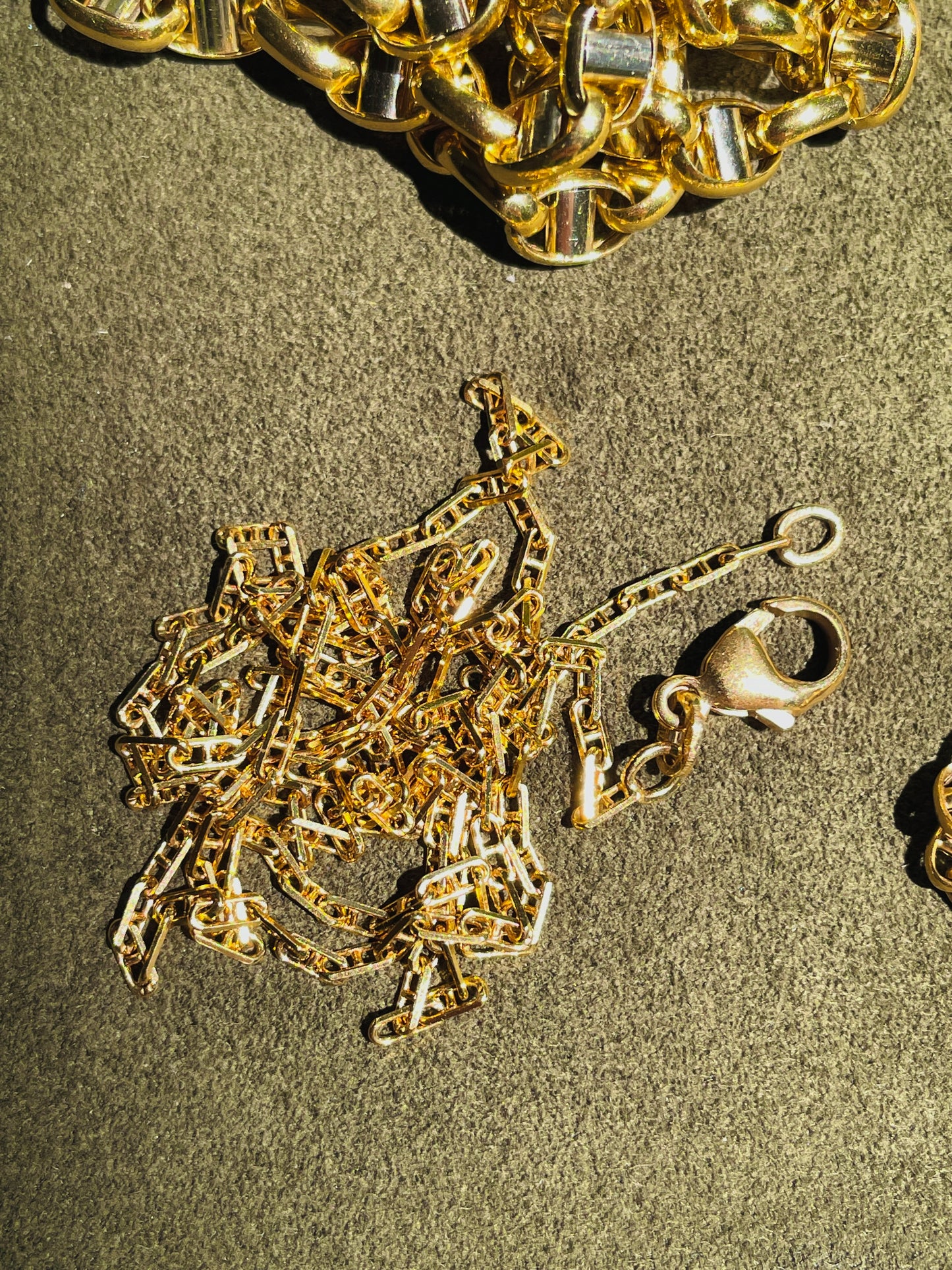 Vintage yellow 14K faceted mini mariner chain, 20 inch