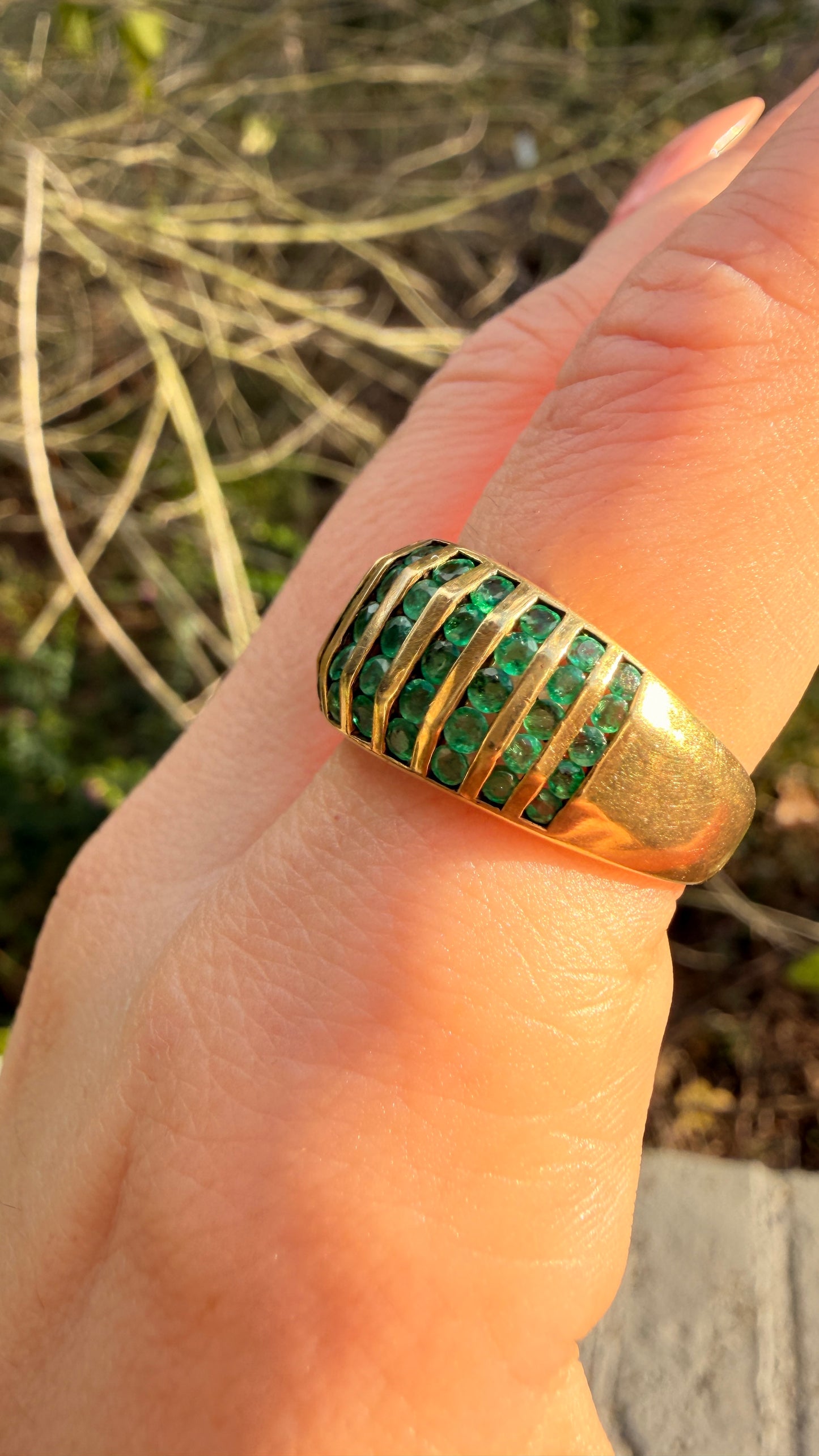 Vintage yellow 14K approx .6ctw natural emerald angled ring, size 8