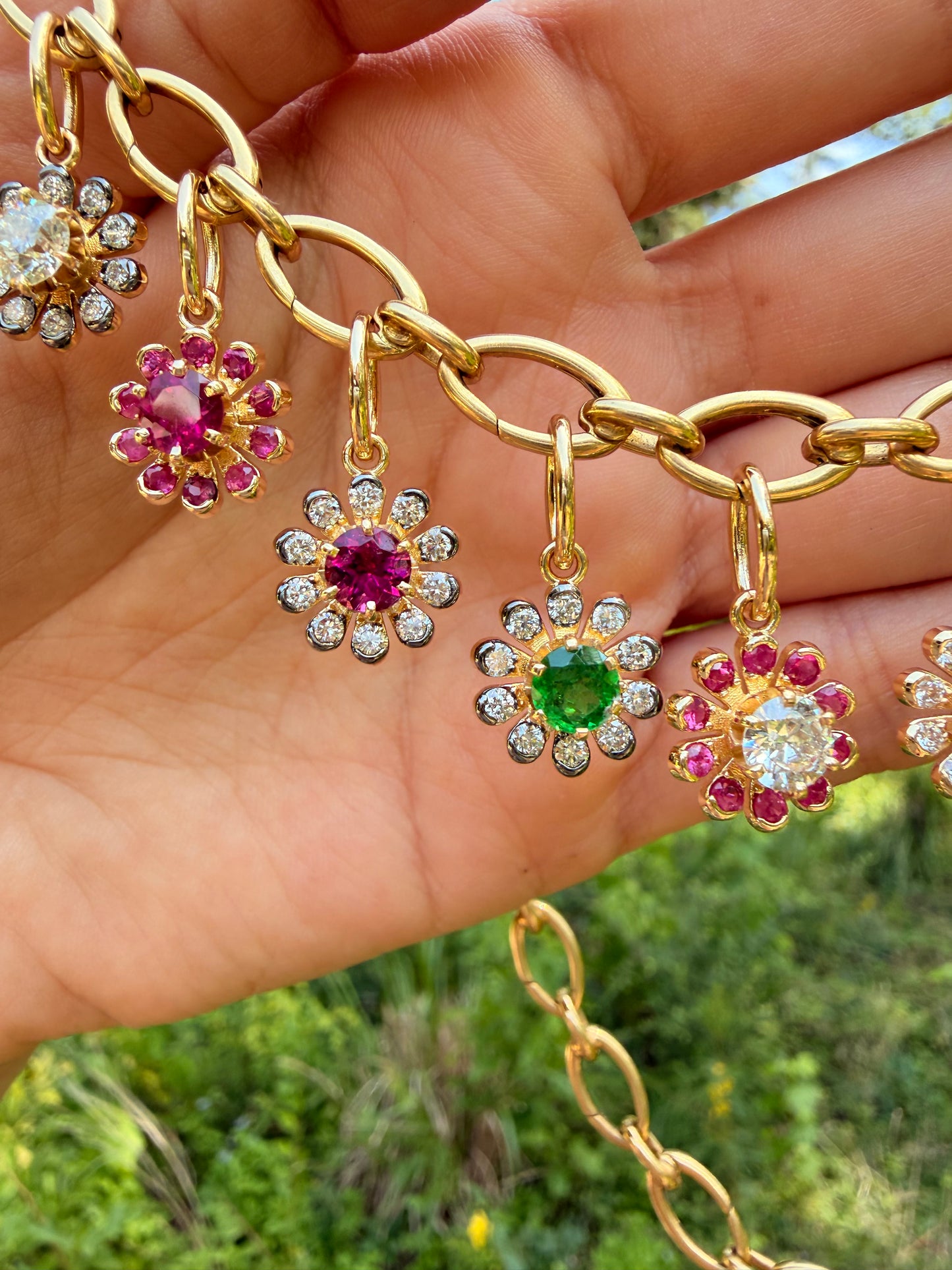 3GOG Natural Tsavorite Garnet and Diamond Garden Party Flower Pendant 18K