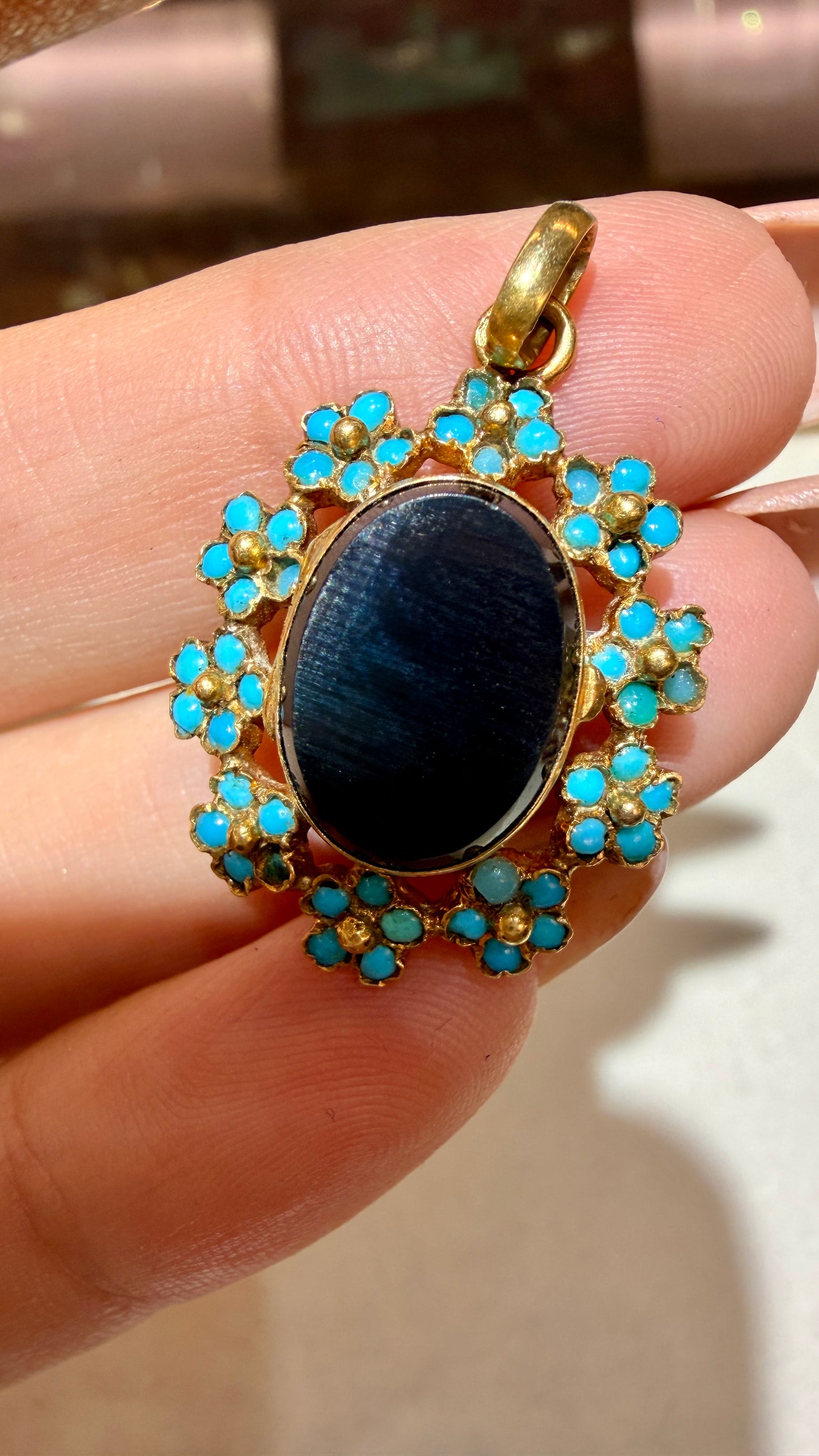 Antique yellow 18K French turquoise onyx and glass back locket