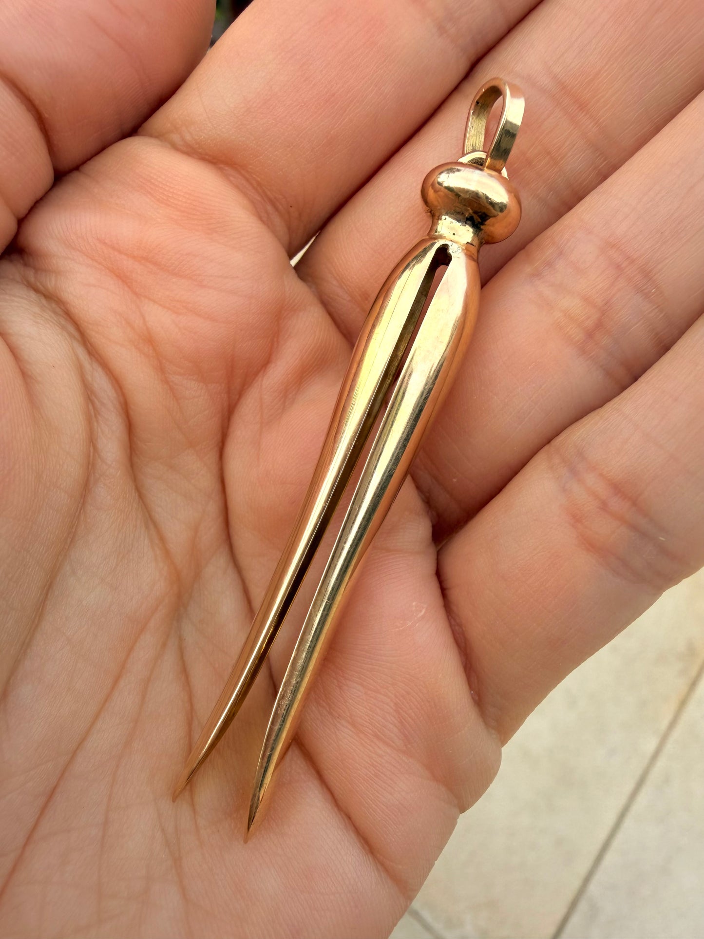 Vintage yellow 14K clothespin statement pendant
