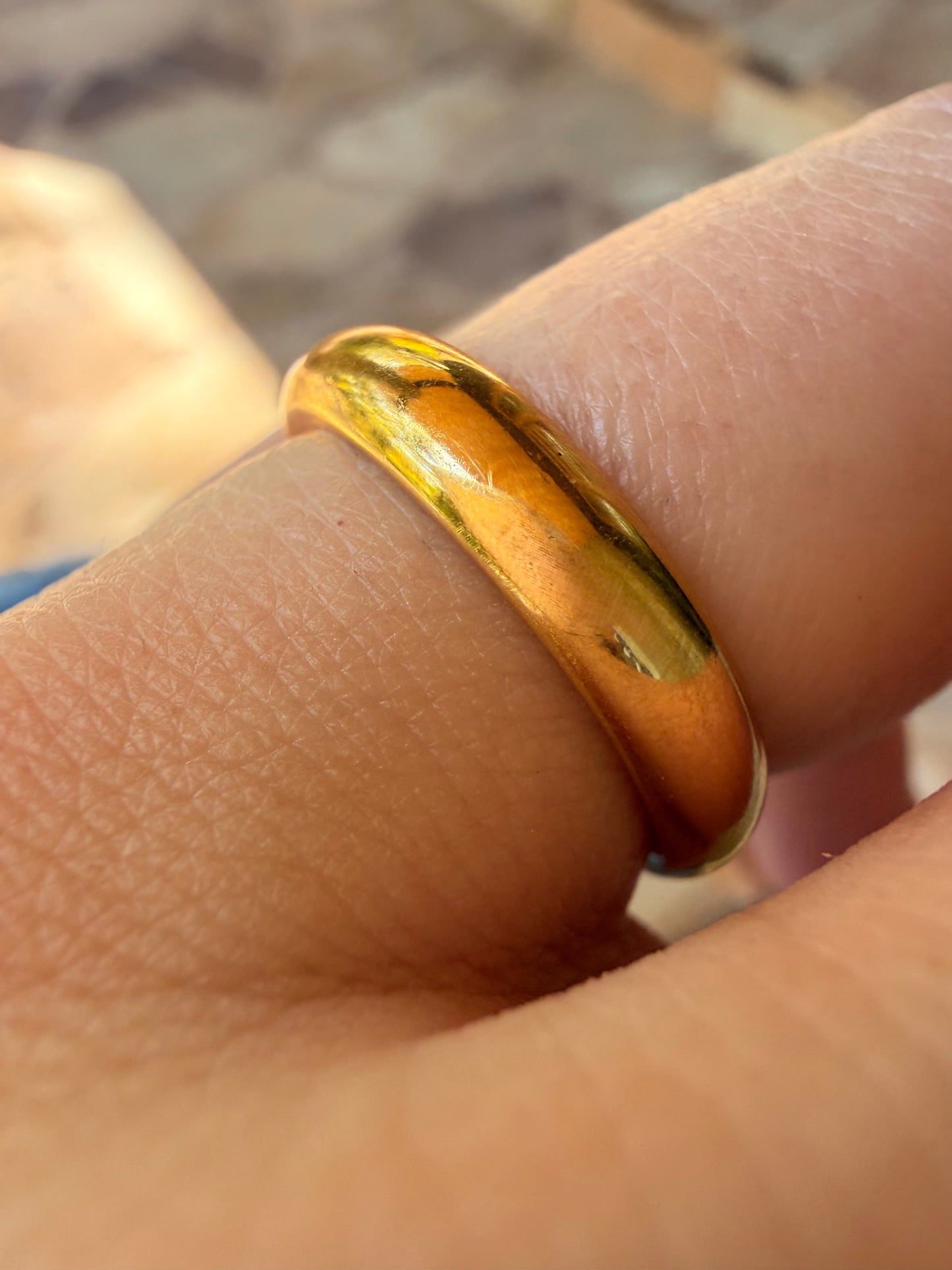 Vintage yellow 18K gold Van Cleef & Arpels donut band, size 6.5 fit