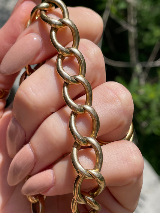 Vintage yellow 14K round open curb link bracelet, 8.25 inch and sizable