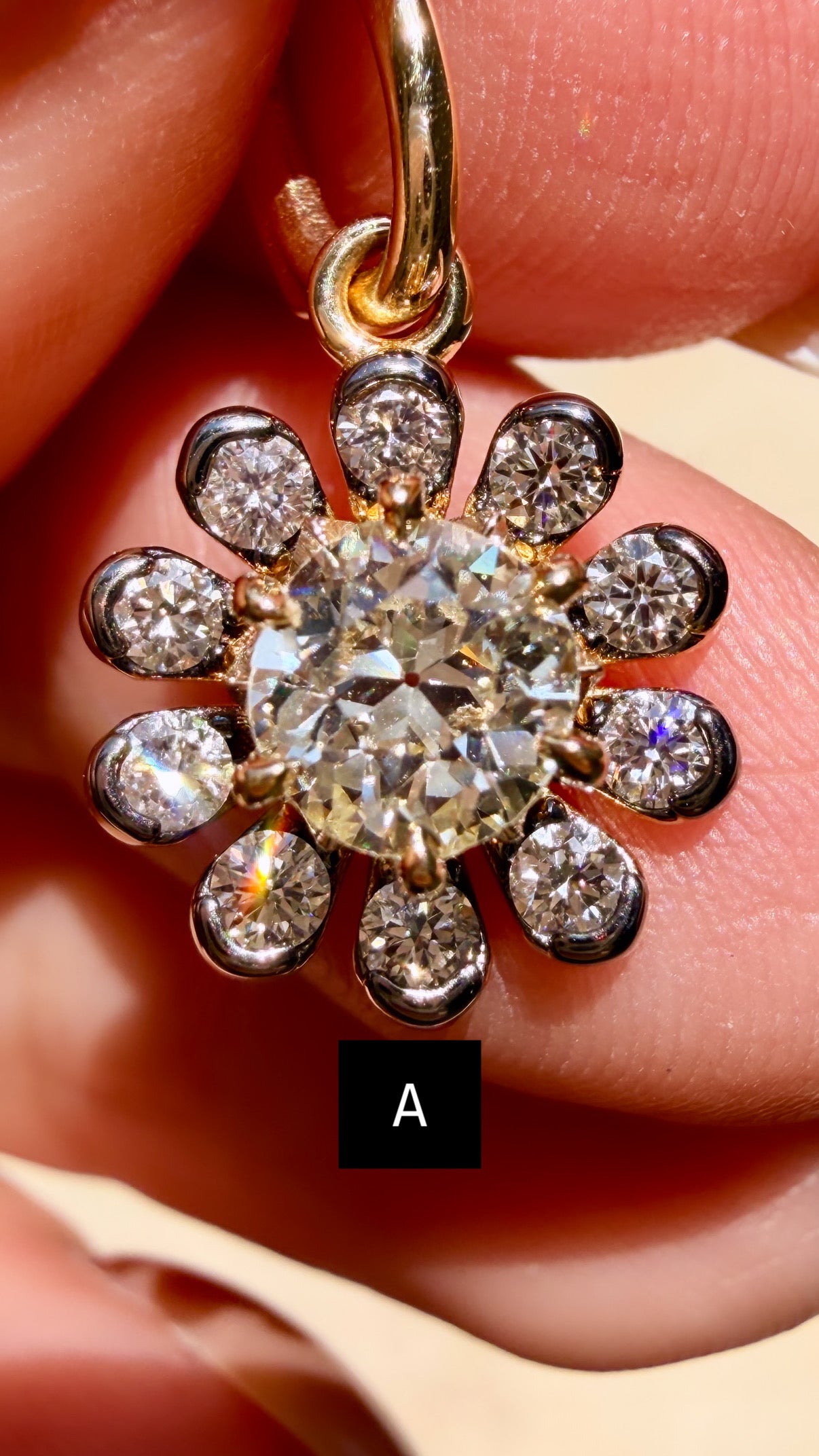 3GOG Natural Antique Diamond Garden Party Flower Pendant 18K - Release 3