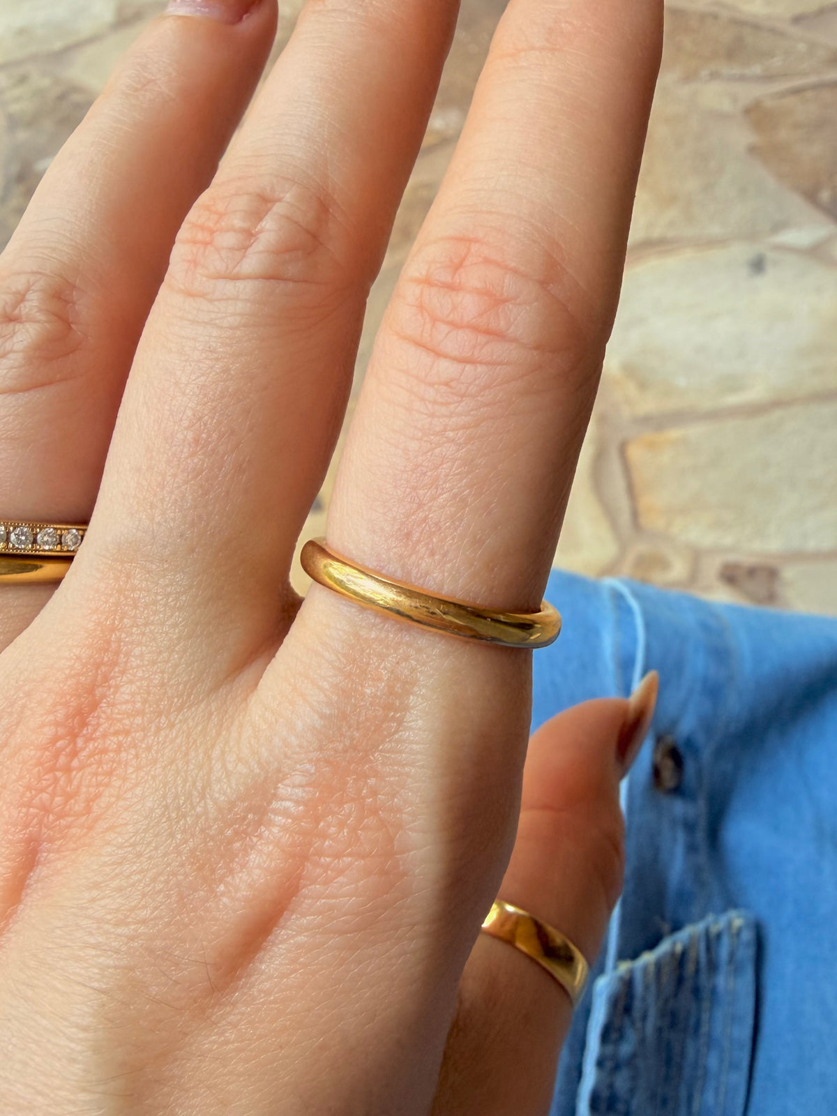 Vintage yellow 14K donut band, size 8.5-8.75