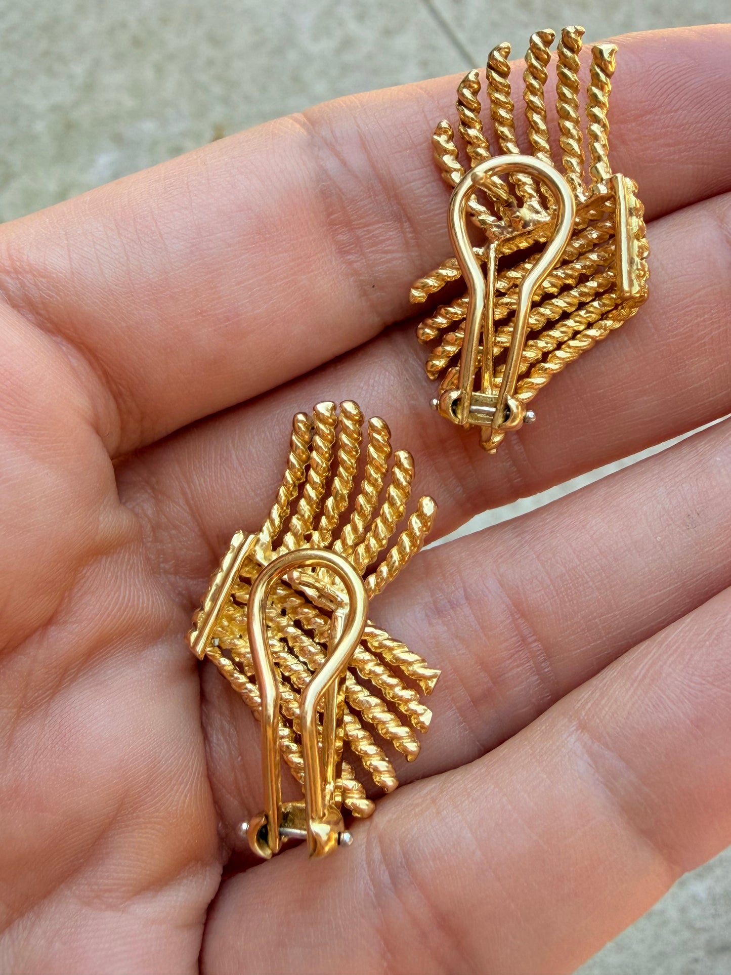 Vintage yellow 18K Tiffany and Co Schlumberger rope twist omega back earrings