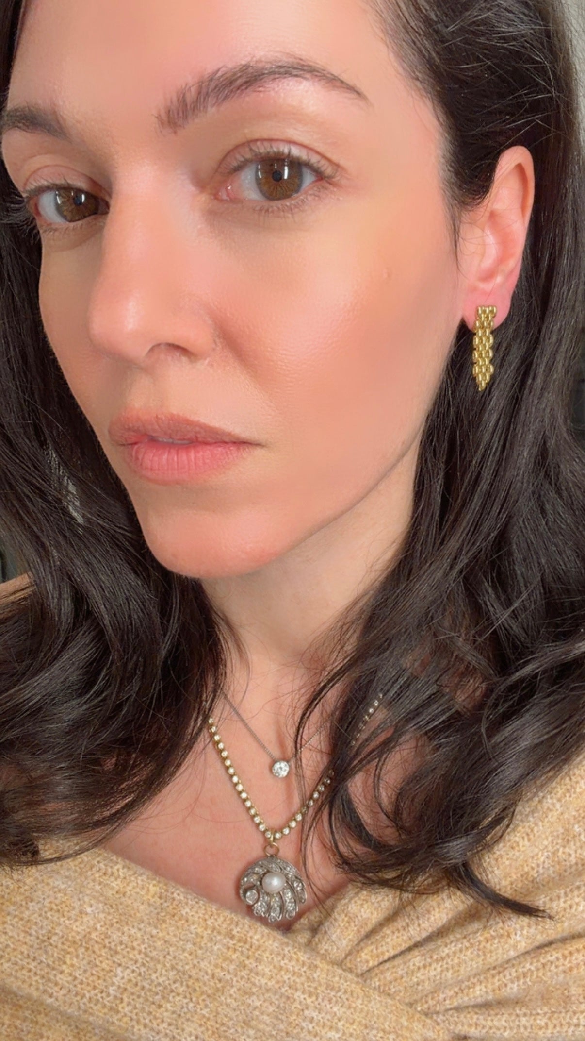 Vintage yellow 18K panther link dangle post earrings