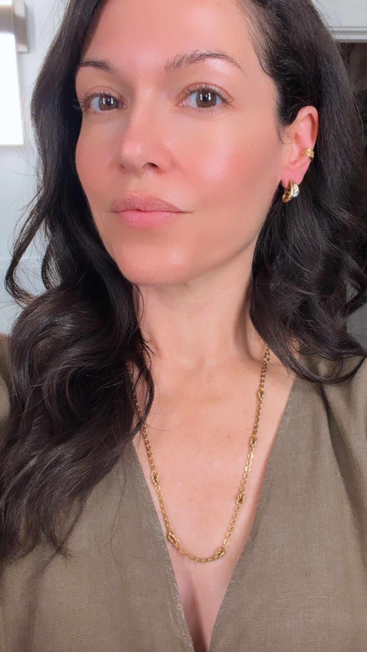 Vintage yellow 18K gold and .24ctw diamond double hoop earrings