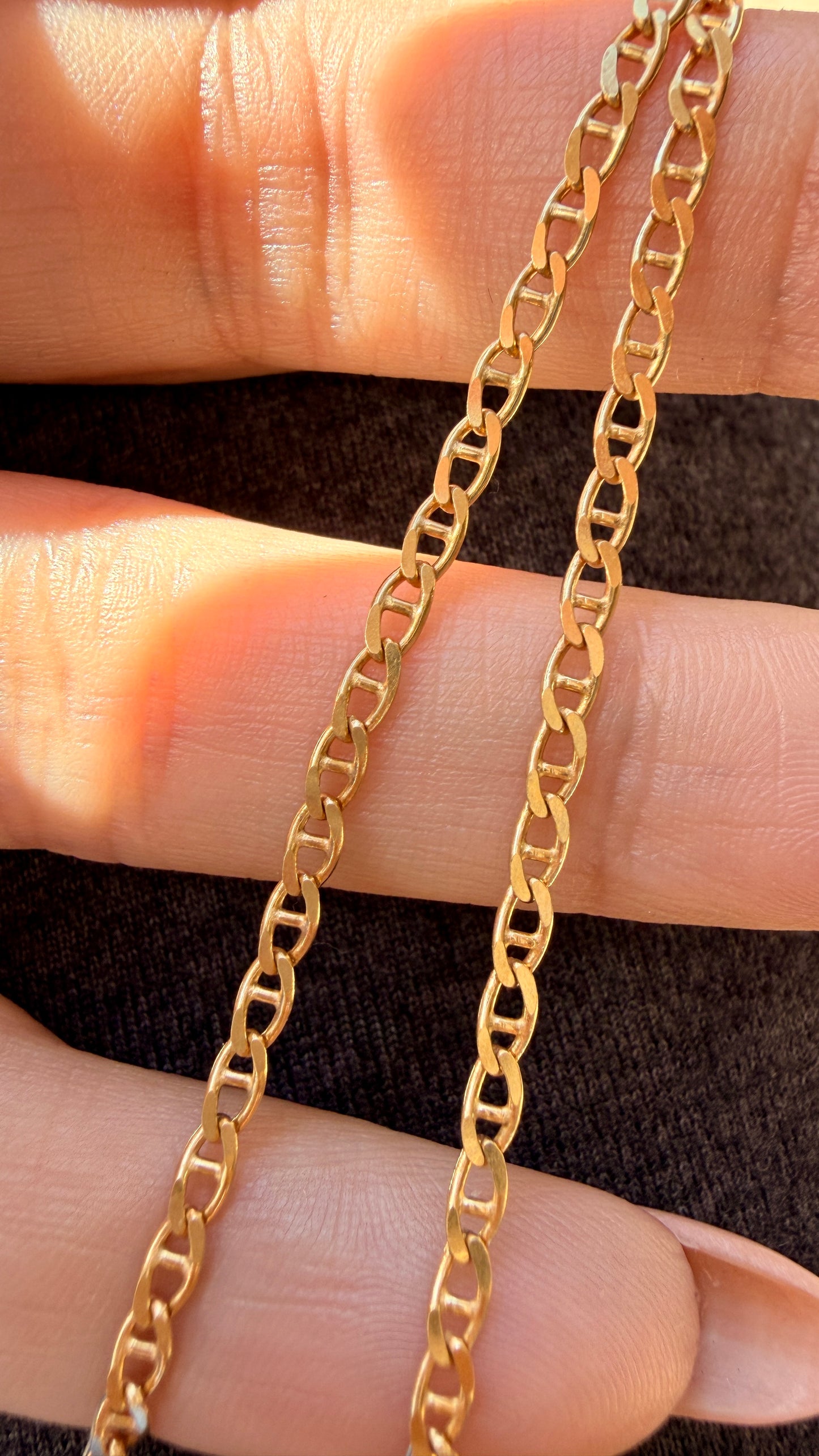 Vintage yellow 18K flat mariner chain, 24 inch