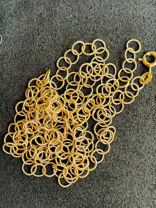 Vintage yellow 14K textured round open link chain, 23.5 inch